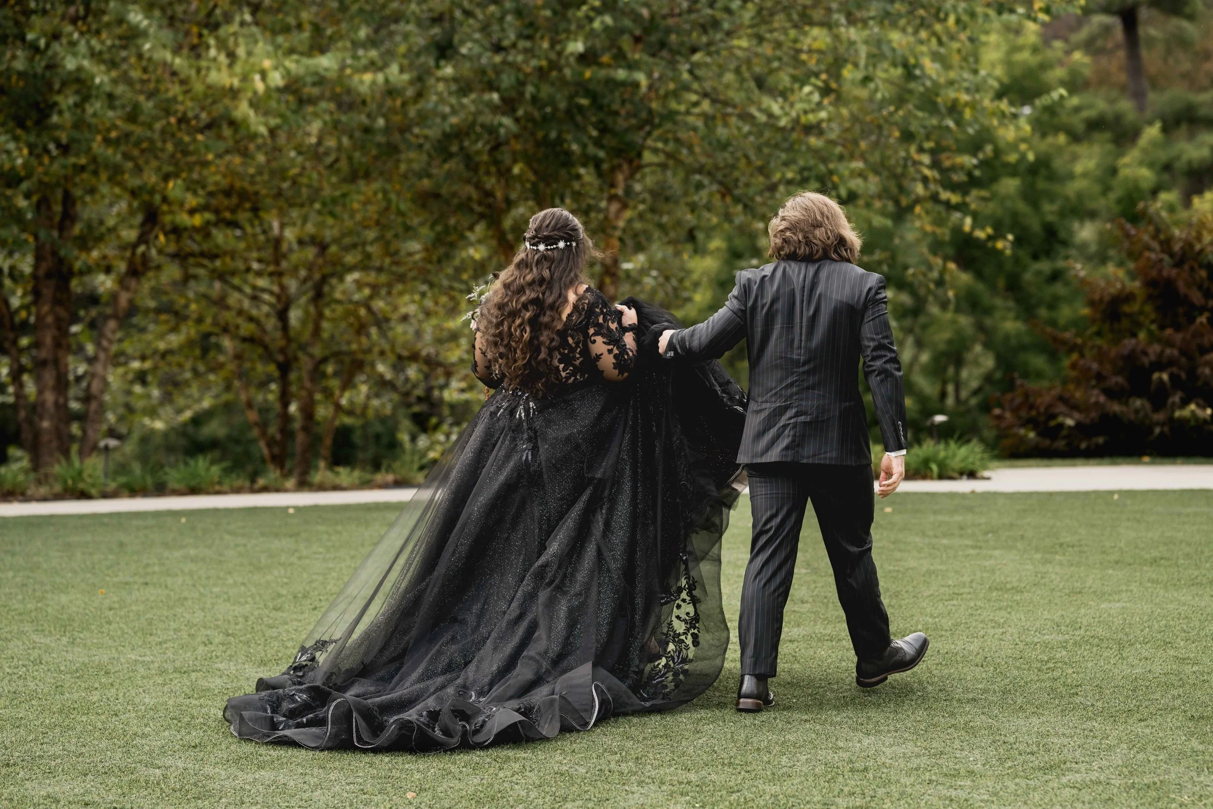 Gothic Inspired Romantic Purple and Burgundy October Wedding in Historic Inn & Spa_NYC Wedding Photographers-130.jpg