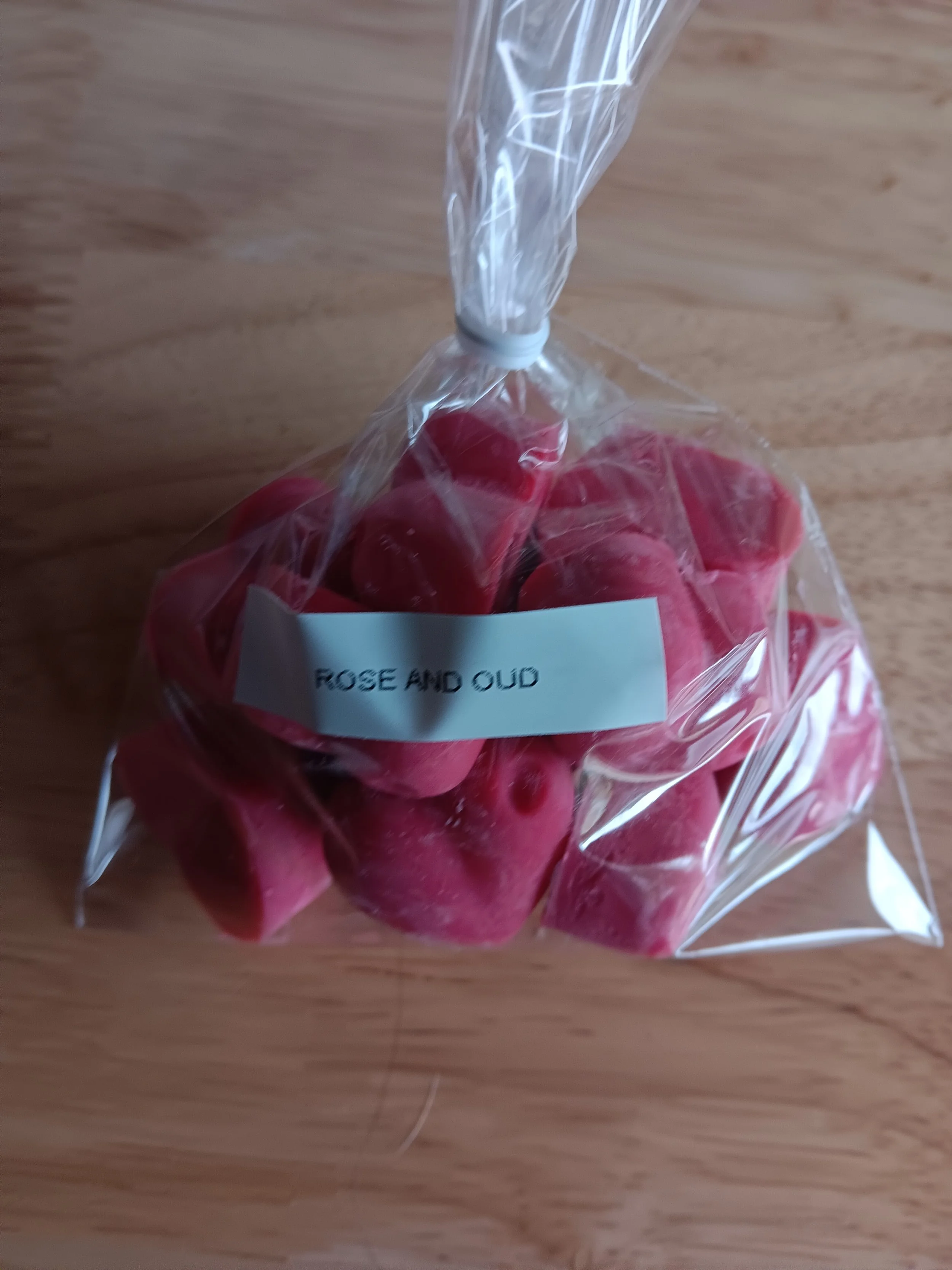 Valentines Day  Wax Melts Rose Oud 12 Pack