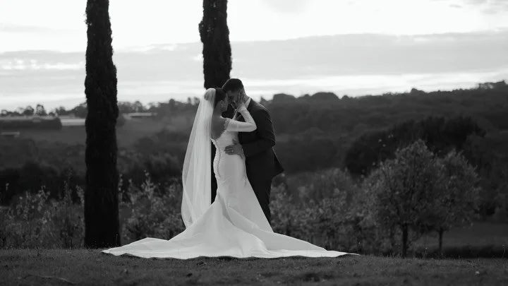 A slice of Tuscany in Main Ridge ❤️
Emily & Max’s ceremony took place by a vineyard lined with Italian cypresses. This autumn day was a just dream to capture. 
Booking now: Europe & Australia 2026.
-
If you’re looking for a vi