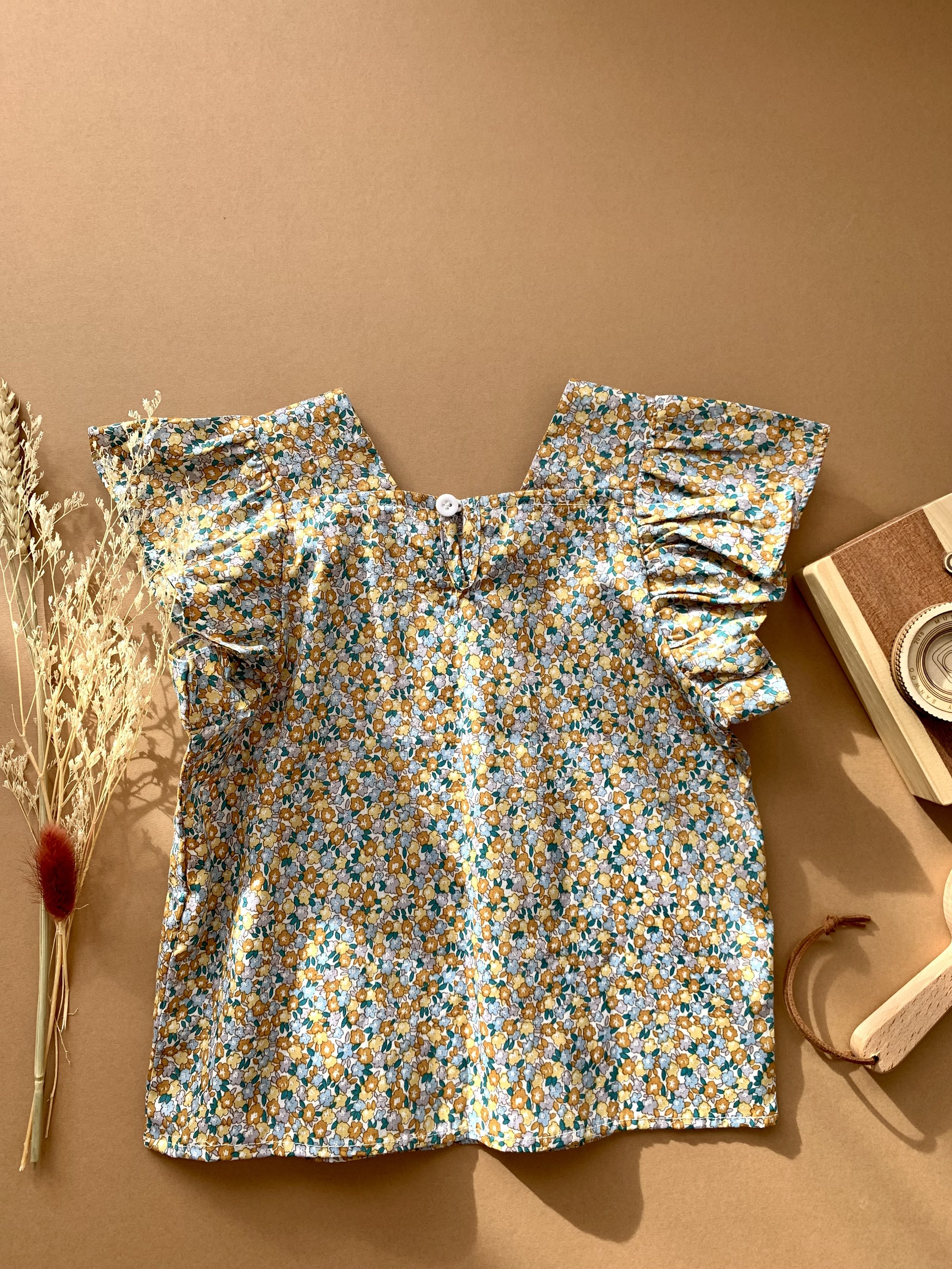 Genboku Kidswear Ruffle Sleeve Printed Floral Top