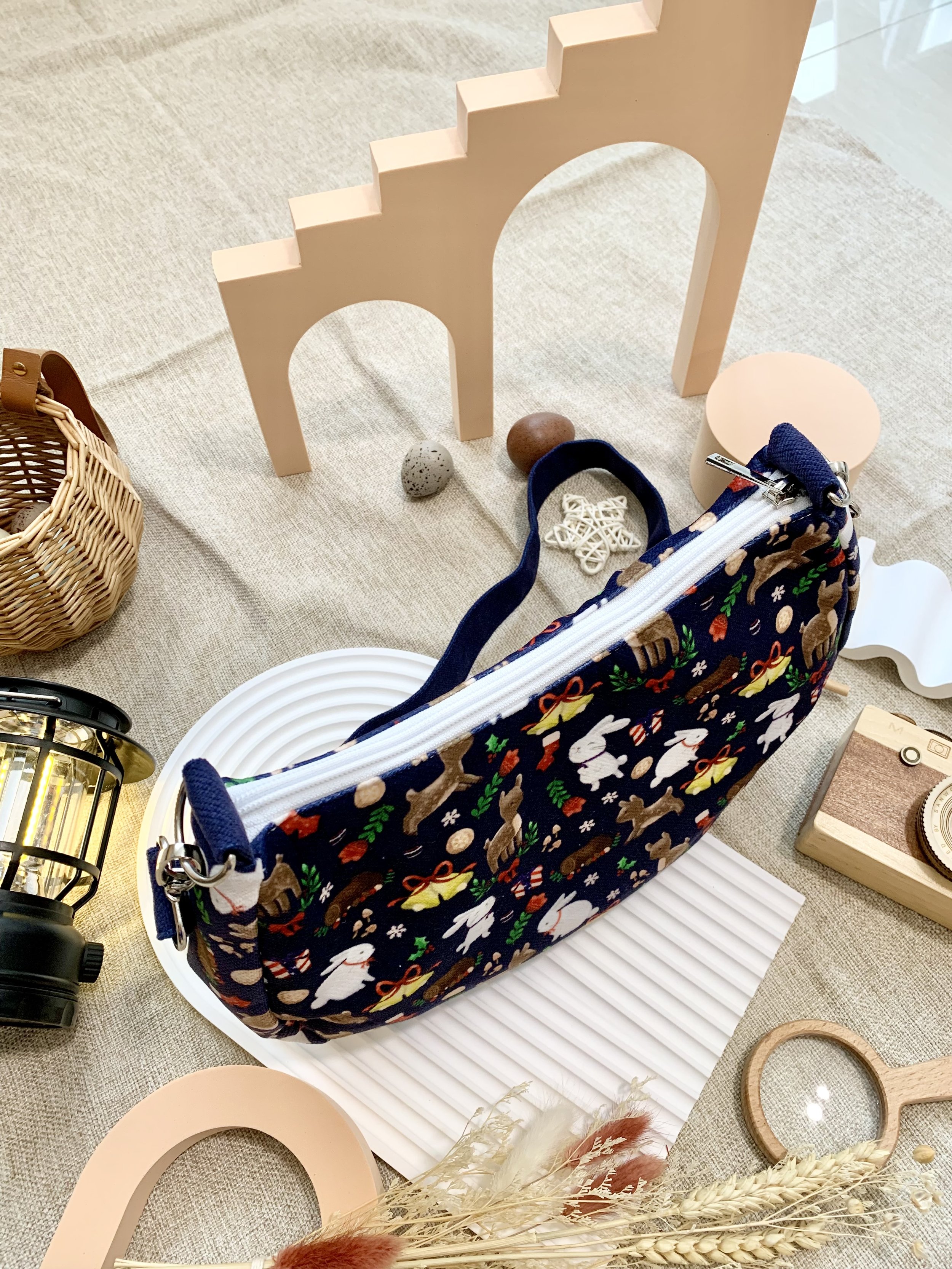 Genboku Sling Bag with Zip Holiday Season Navy