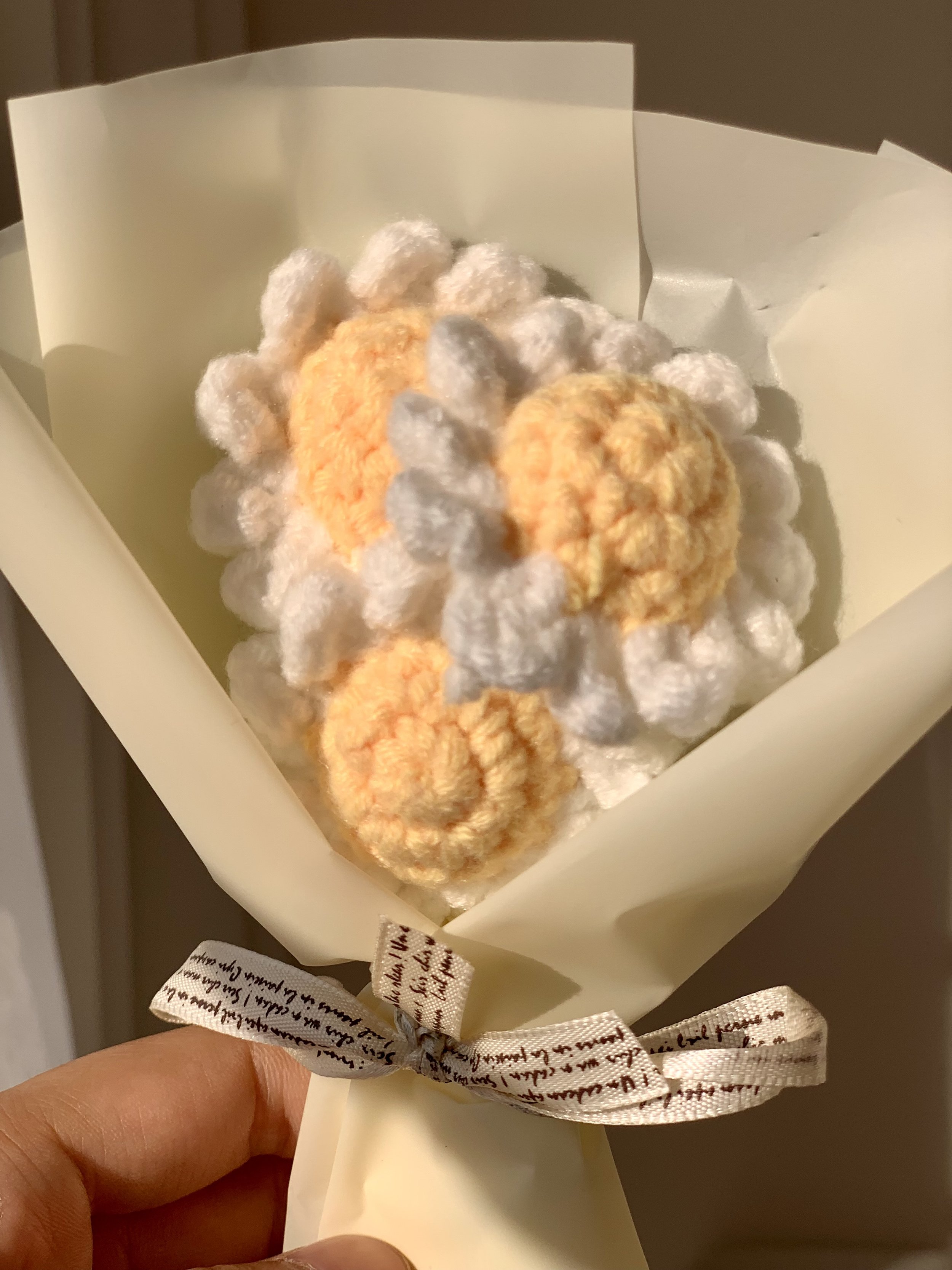 Crochet Smiley Daisy Bouquet