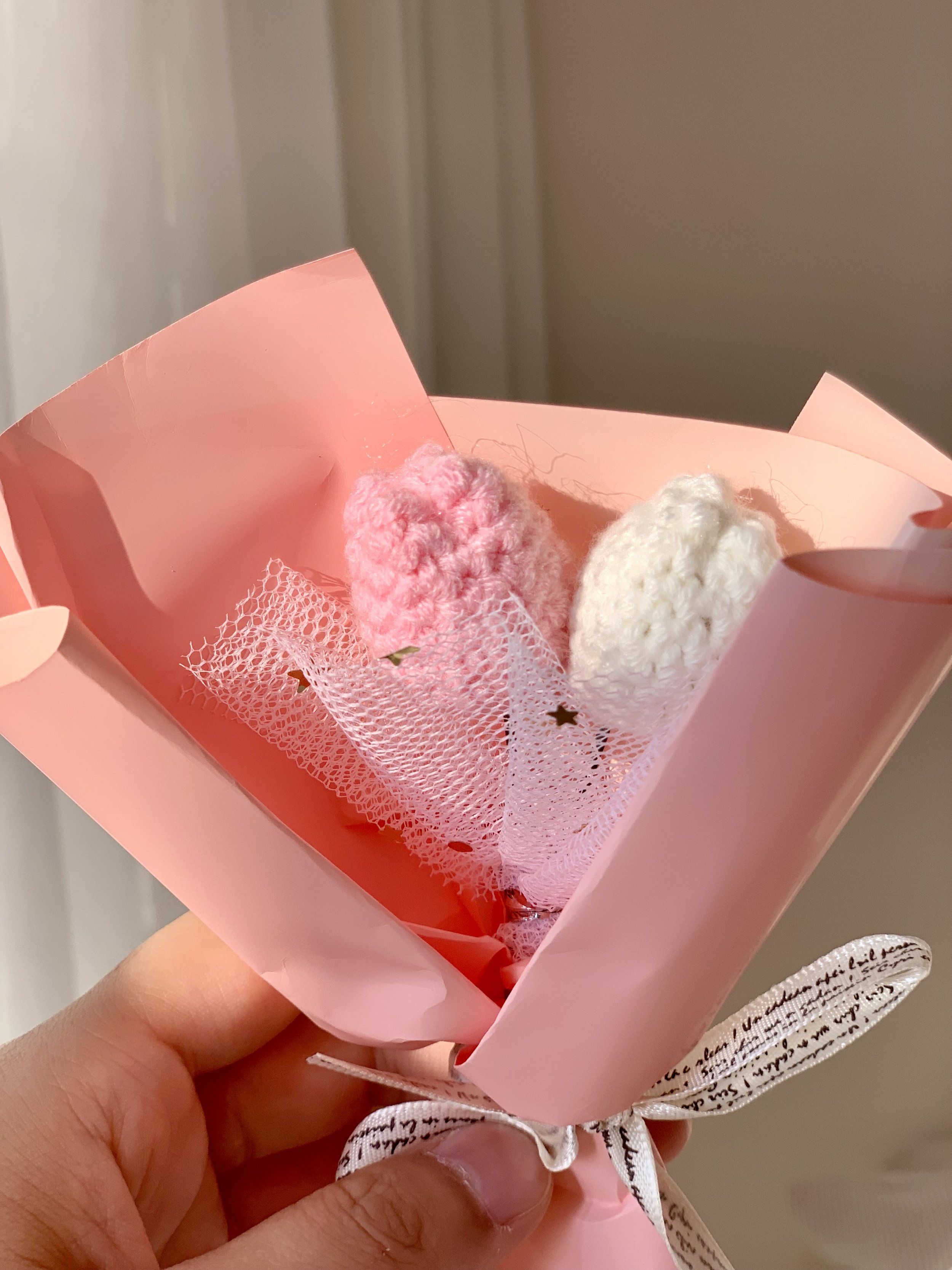 Crochet Pinky Bouquet