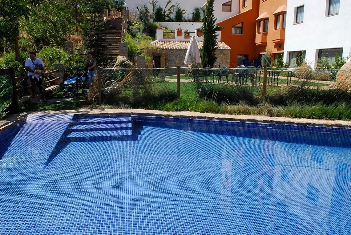 pool02.jpeg