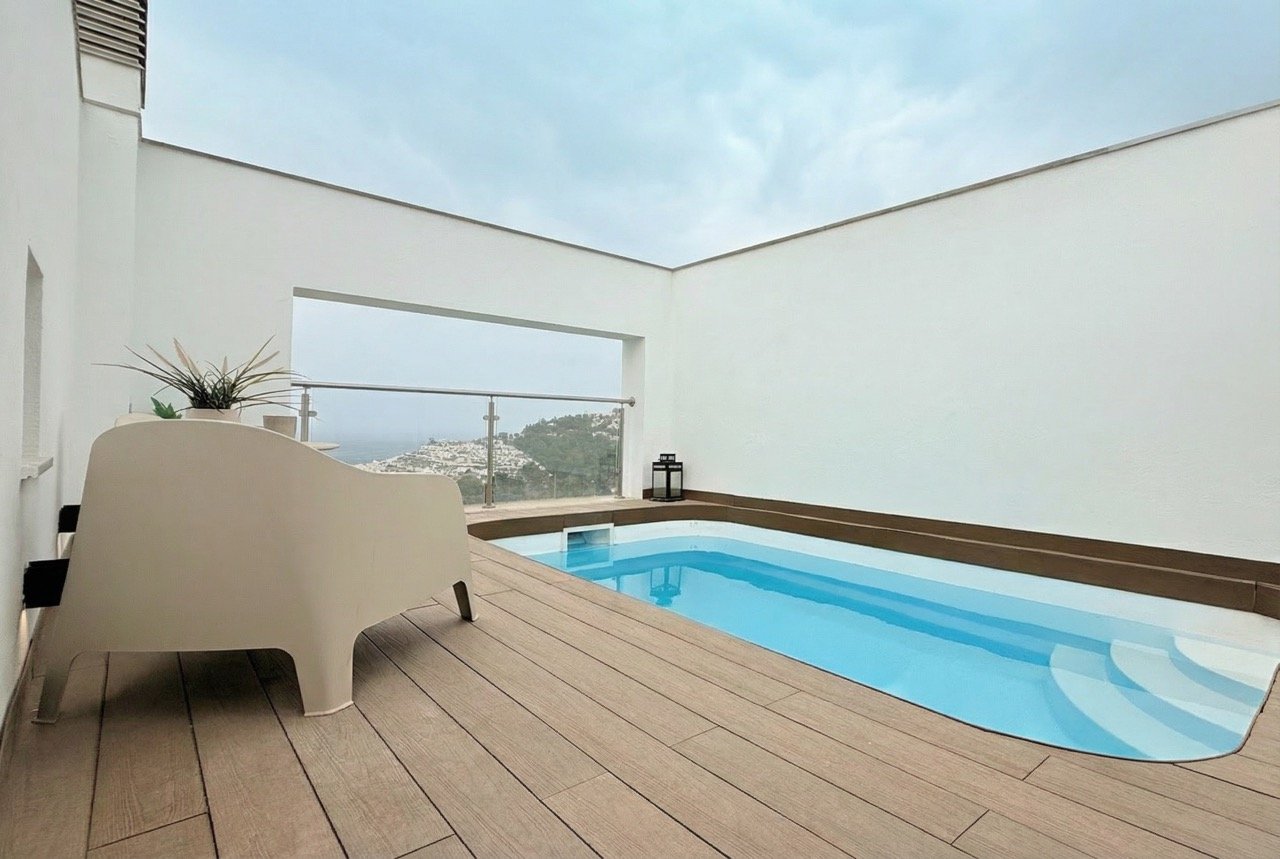Pool terace 2 Large.jpeg