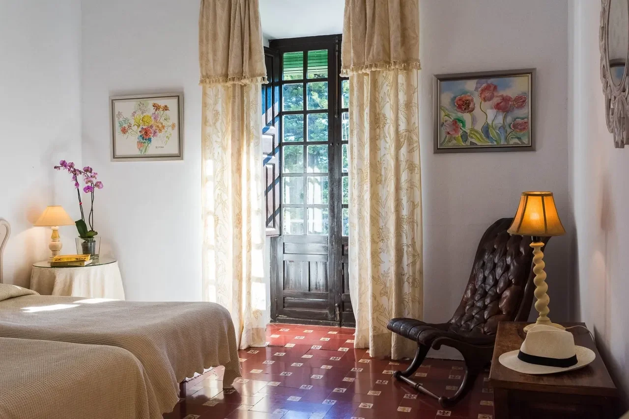 bedroom 03.webp