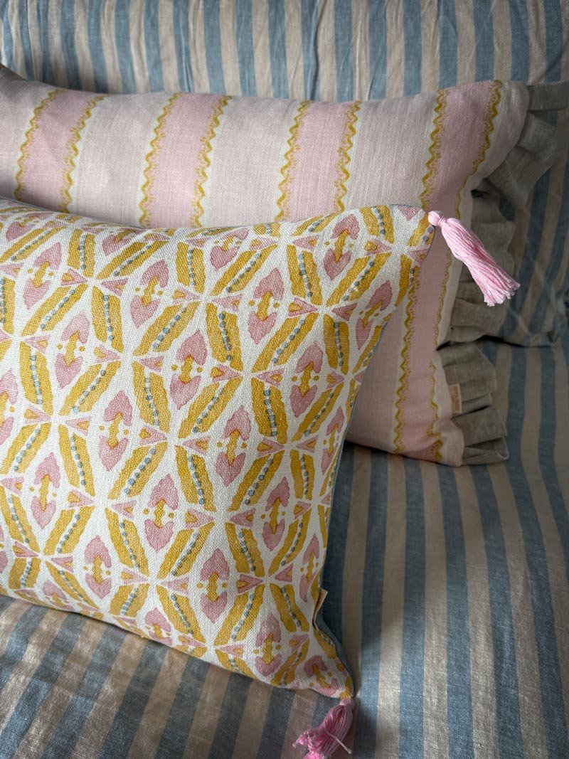 Pippa-Paine-Home-Cushion_IMG_2547_web.jpg