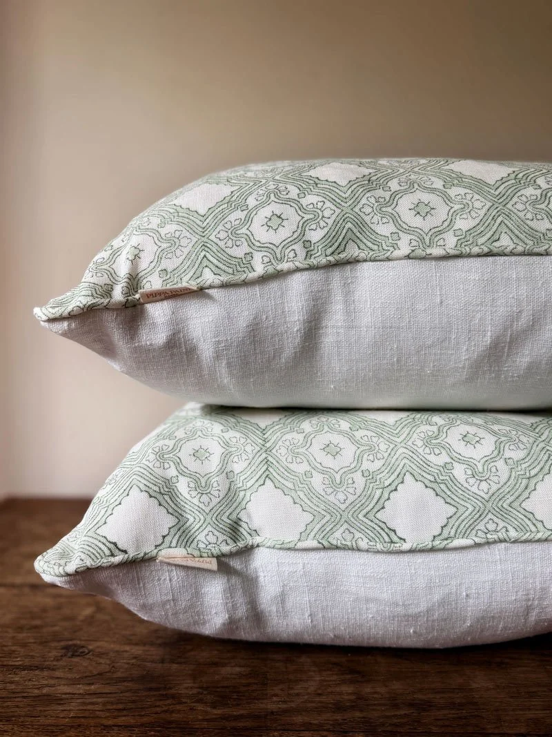 Pippa-Paine-Home-Colefax-and-Fowler-Ellison-Cushion Piping