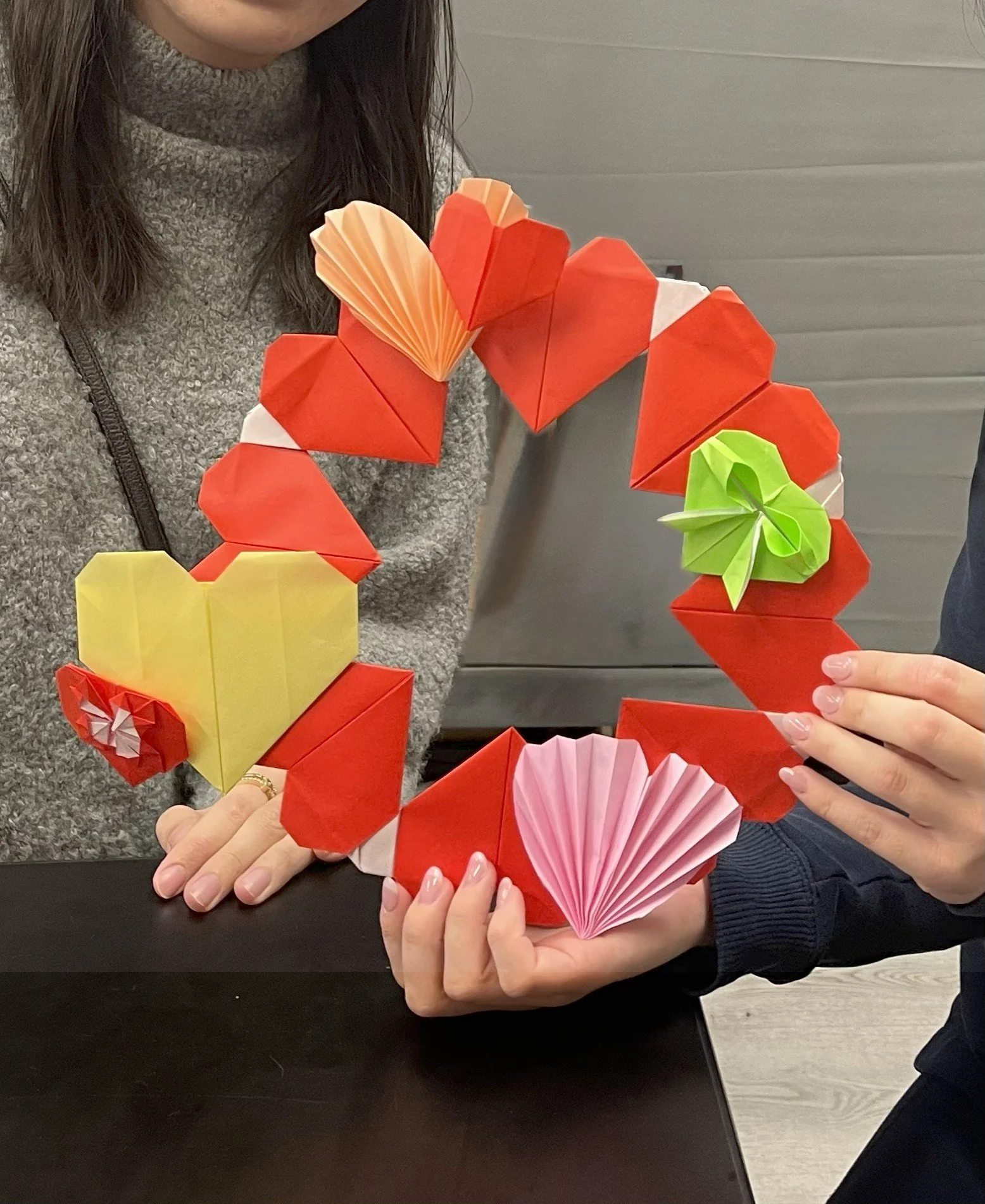Love in the Air! Let's make an Origami Valentine Wreath with Naoko Kamioka