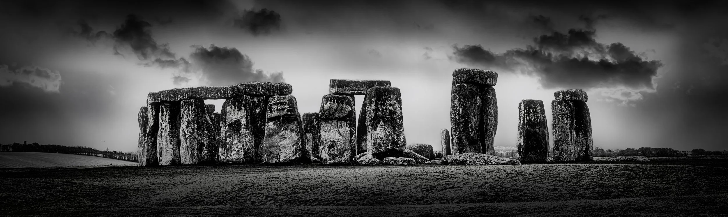 stonehenge smaller.jpg