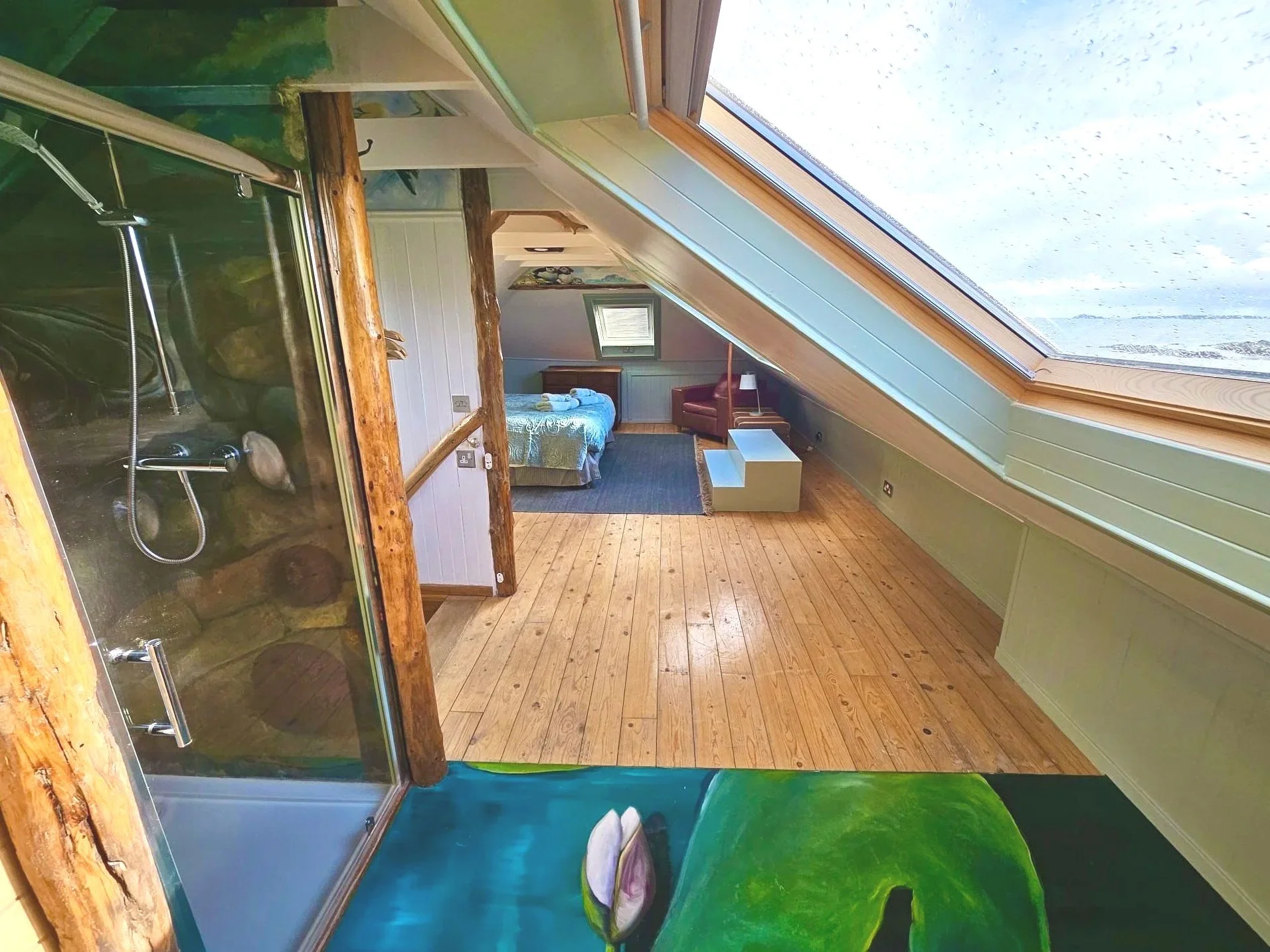 Walk in power shower with sea views