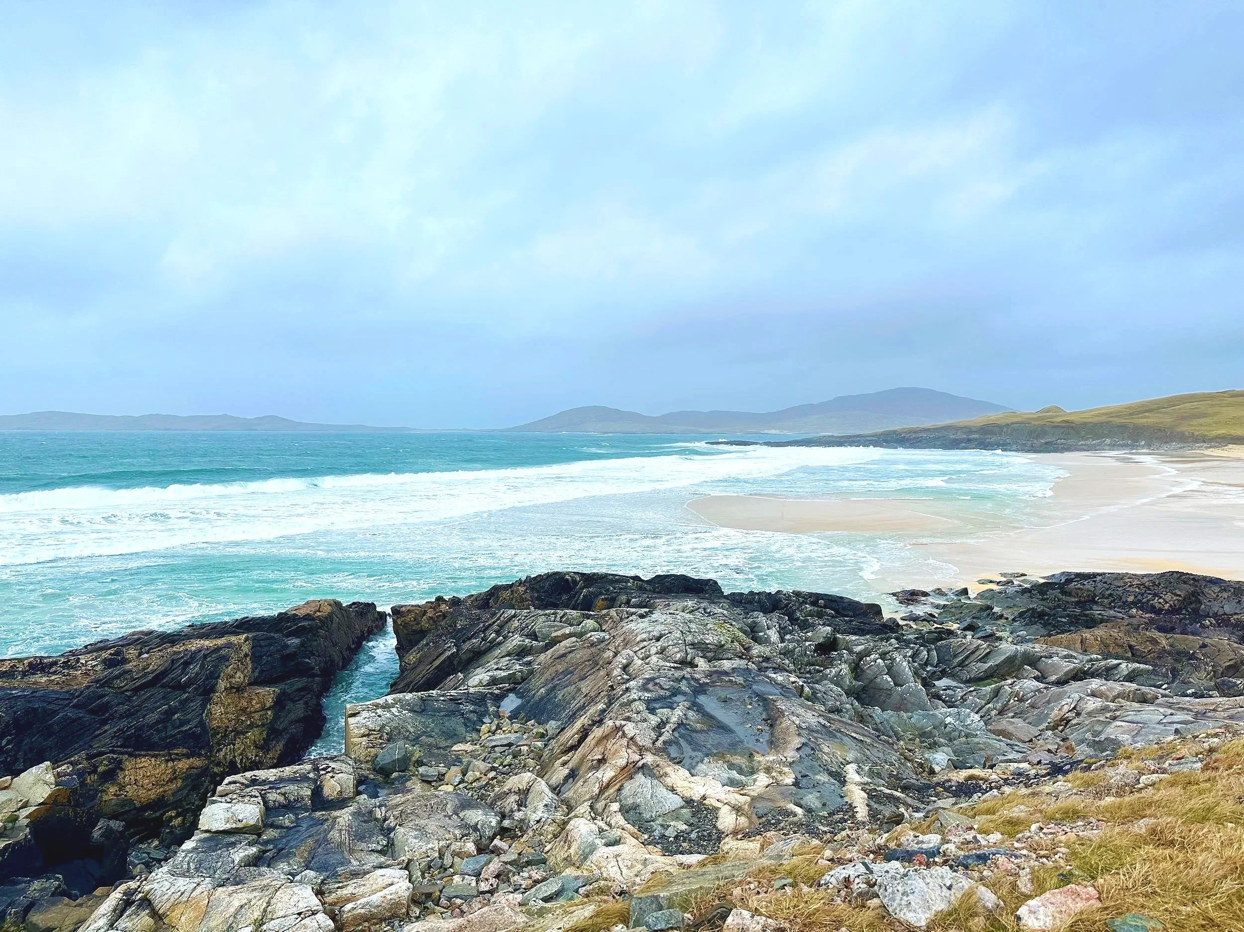 Sea View House is a dog friendly luxury Harris holiday cottage close to Luskentyre beach, Scarista beach, Northton beach and Hushinish beach plus boats trips to St. Kilda, the Harris Brewery and Distillery. 