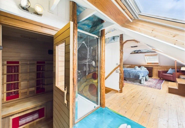en-suite-shower-roomsauna.jpg