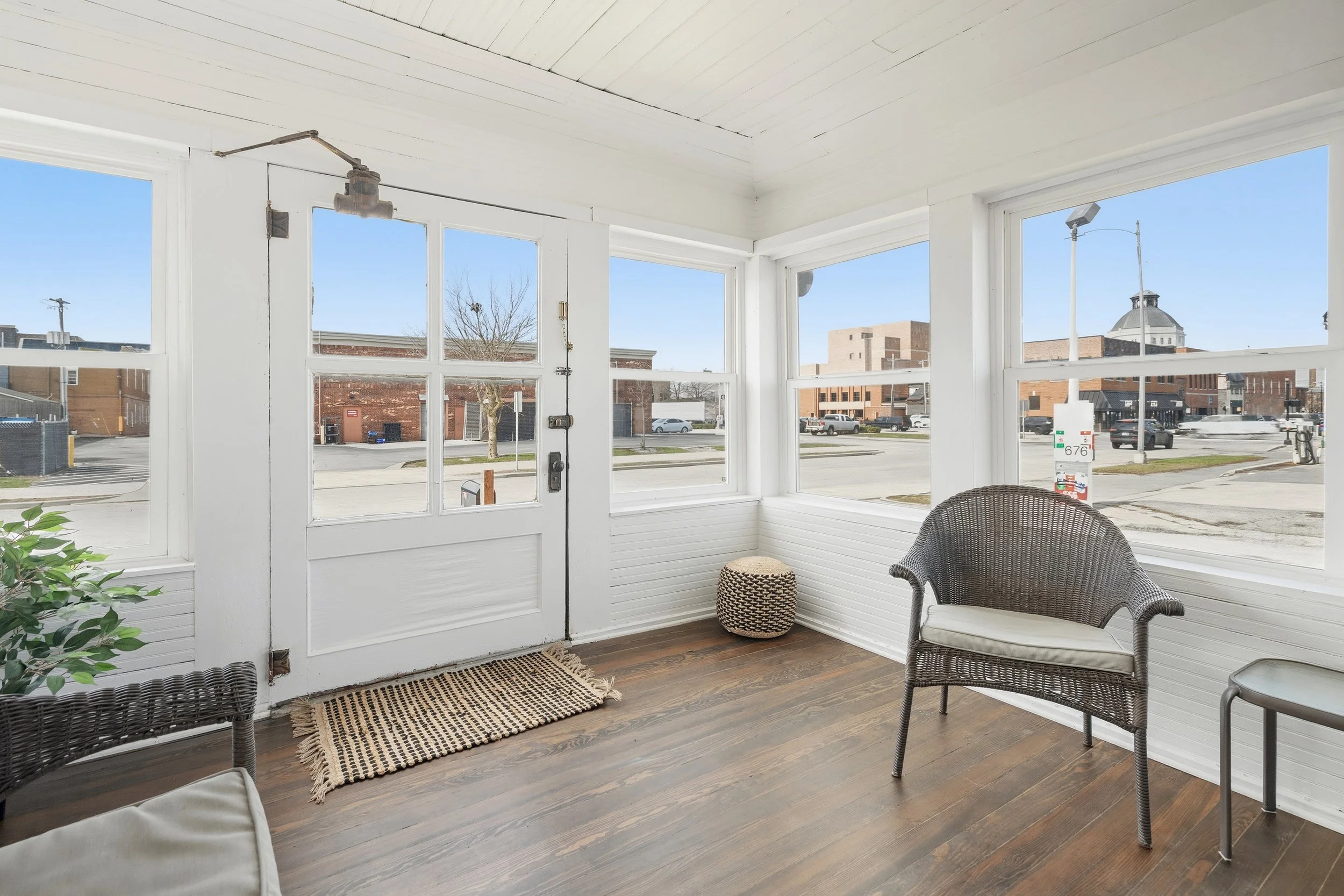 217 s meridian _025.jpg