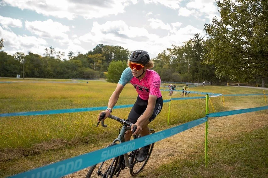 CX is here for Midwest NXT! Ethan and Calvin started off their seasons with the @ohio_valley_cyclocross Devo Cross tune up and it was a good shakeout before we kickoff the UCI season. Calvin ended up getting the win🥇with Ethan following closely in t