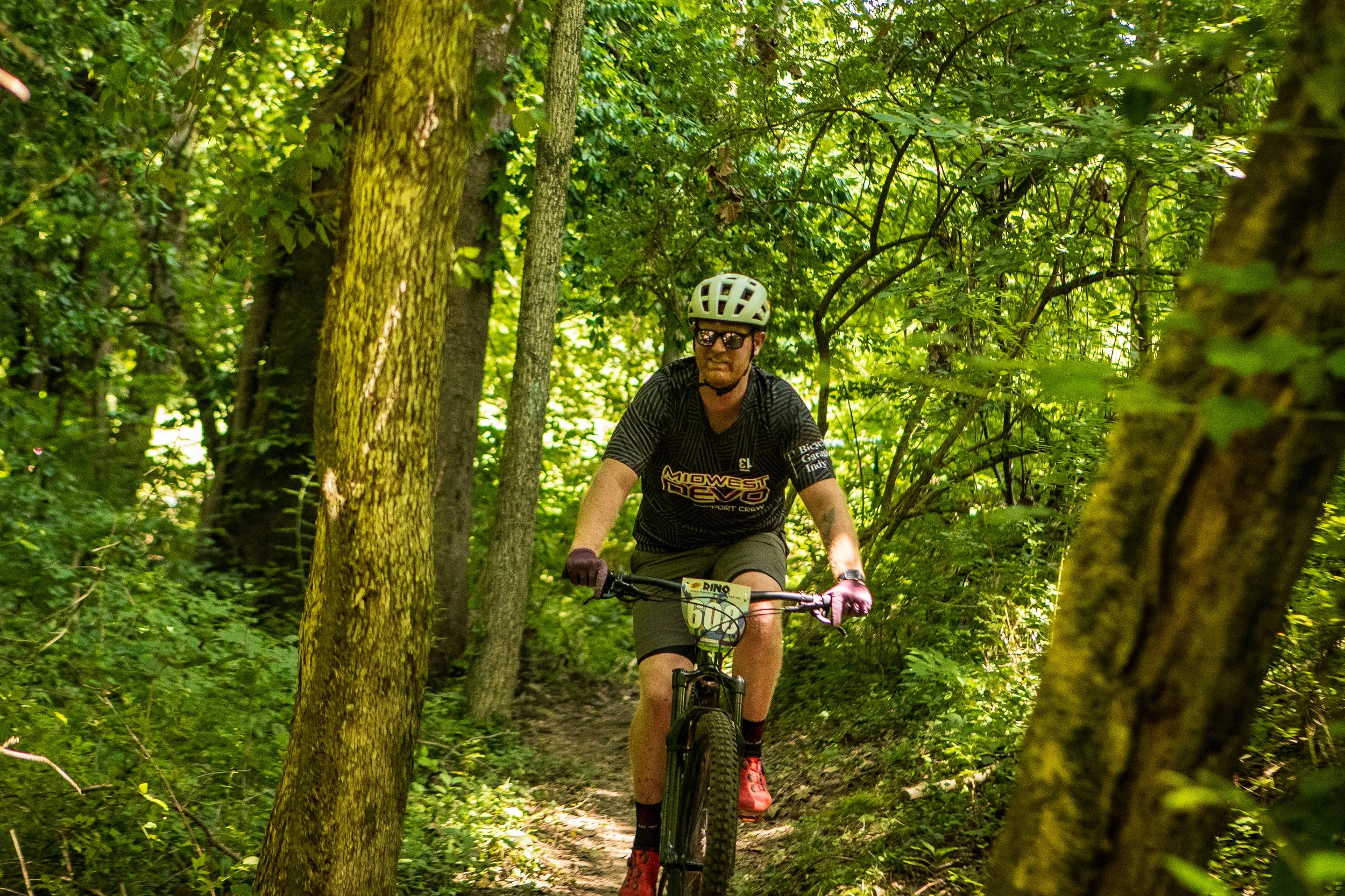 Devo Dino Muskatuk16.jpg