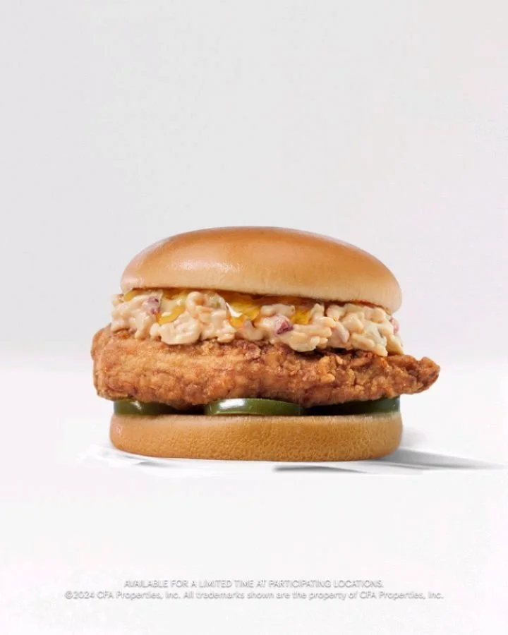 Our Honey Pepper Pimento Sandwich is now back, along with our brand new Banana Pudding Milkshake! 🍯🐮🍌

(I could personally not be any more excited. 🤫)