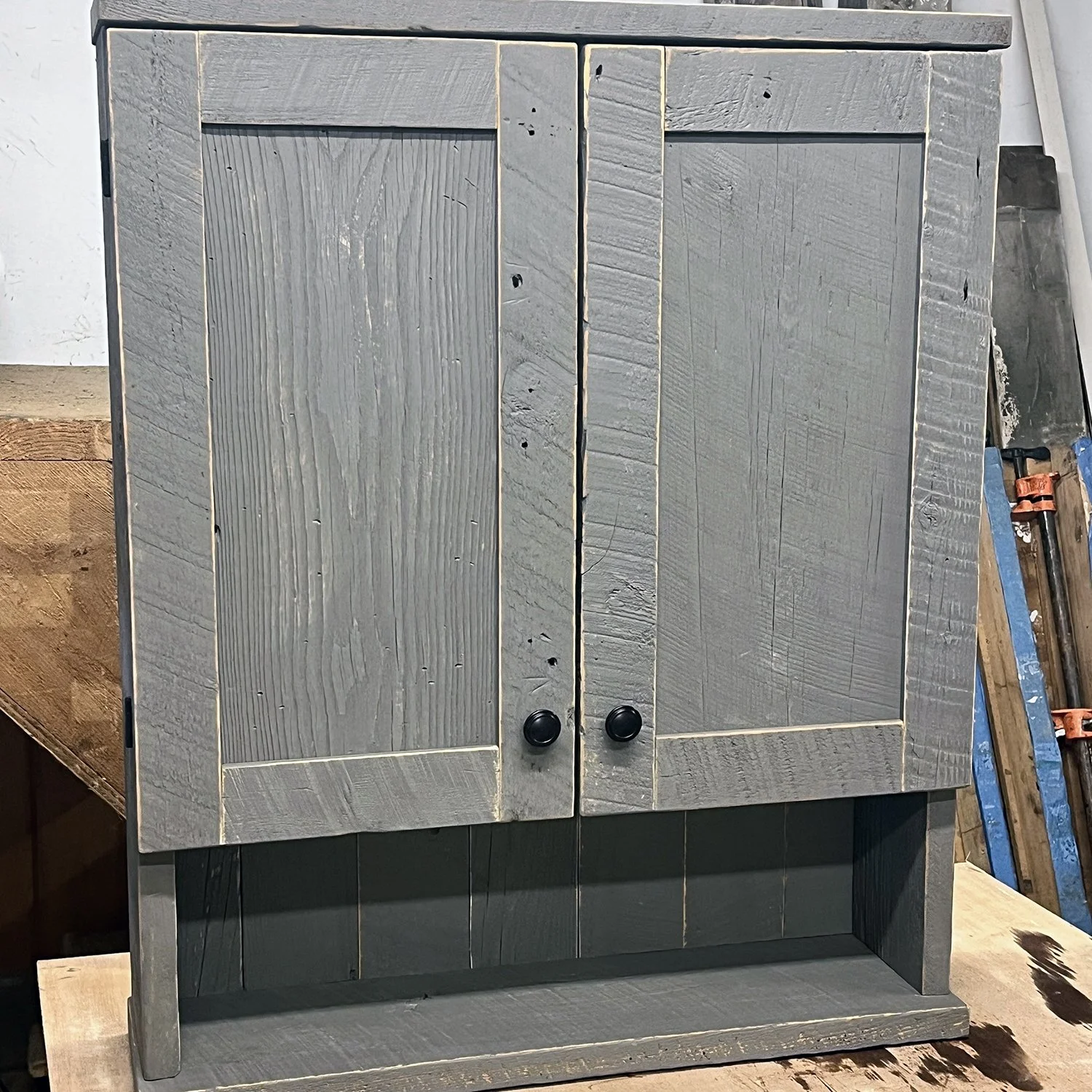 cabinet 26