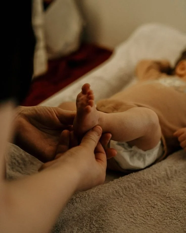 Massage bébé.jpeg