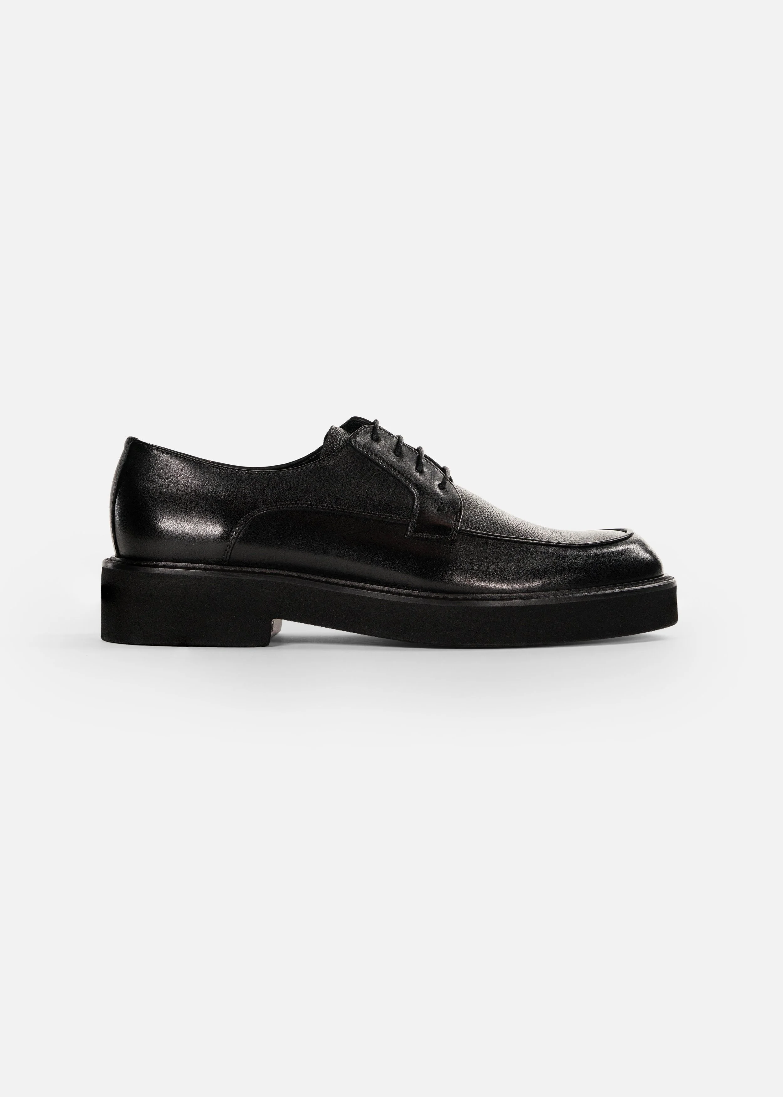 Website Vert Shoe 3.jpg