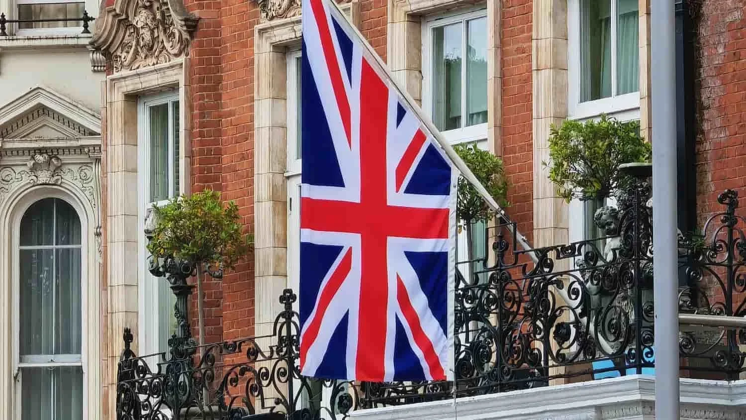 Union Jack flag representing UK immigration consultants in London.