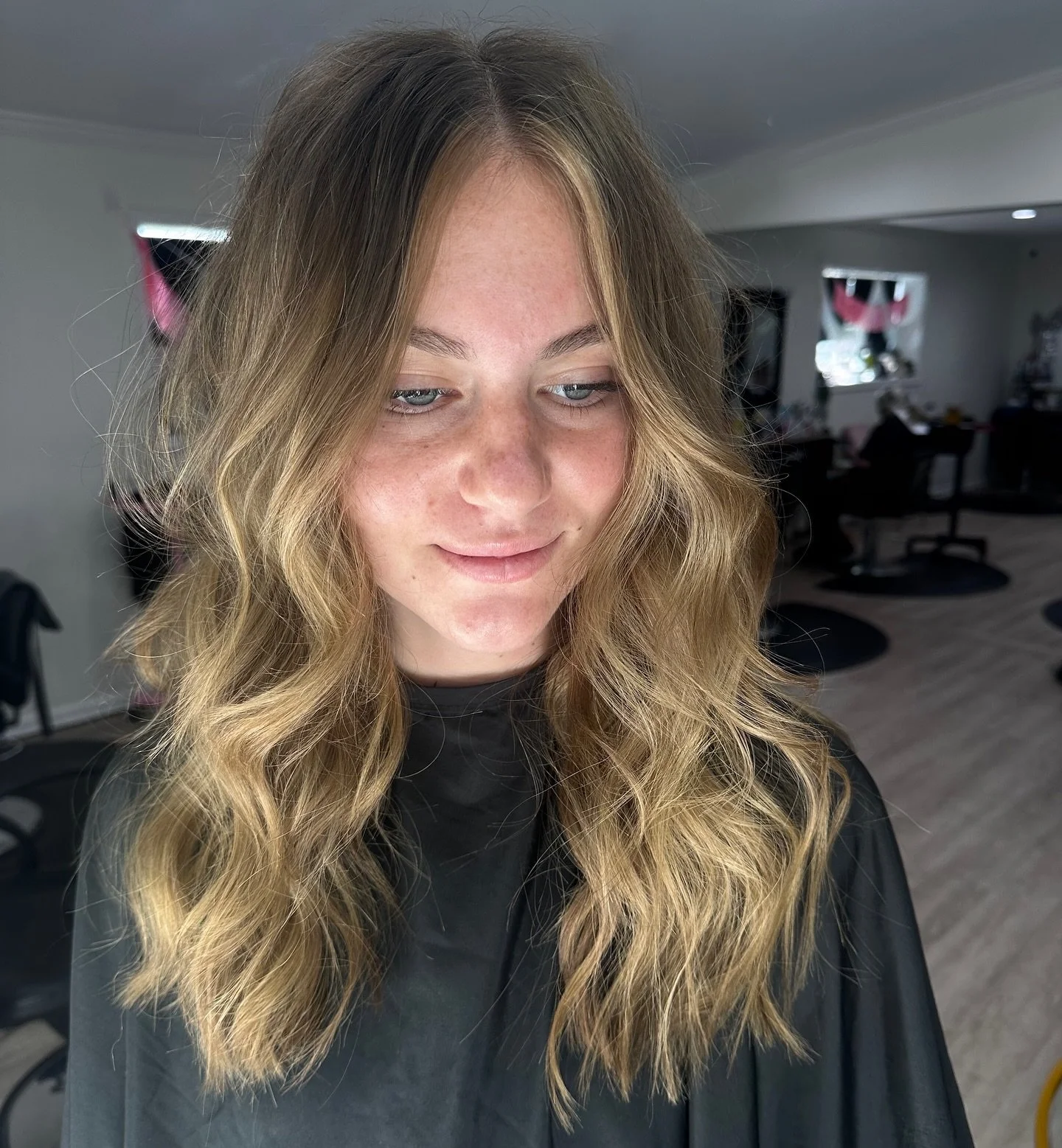 Couldn&rsquo;t pass up sharing this perfect bronde 🤌🏻🤌🏻🤌🏻

#hair #haircolor #blonde #bronde #hairtransformation #hairstylist #htxstylist #haircut #curls #loreal #redken #redkenobsessed #redkenshadeseq #lowlights #balayage #balayagespecialists