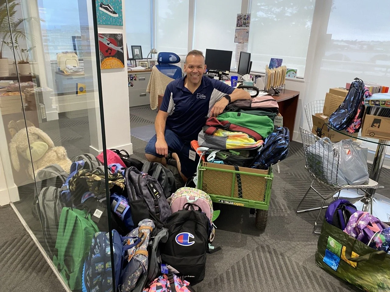 Glen Back Pack Drive Large.jpeg