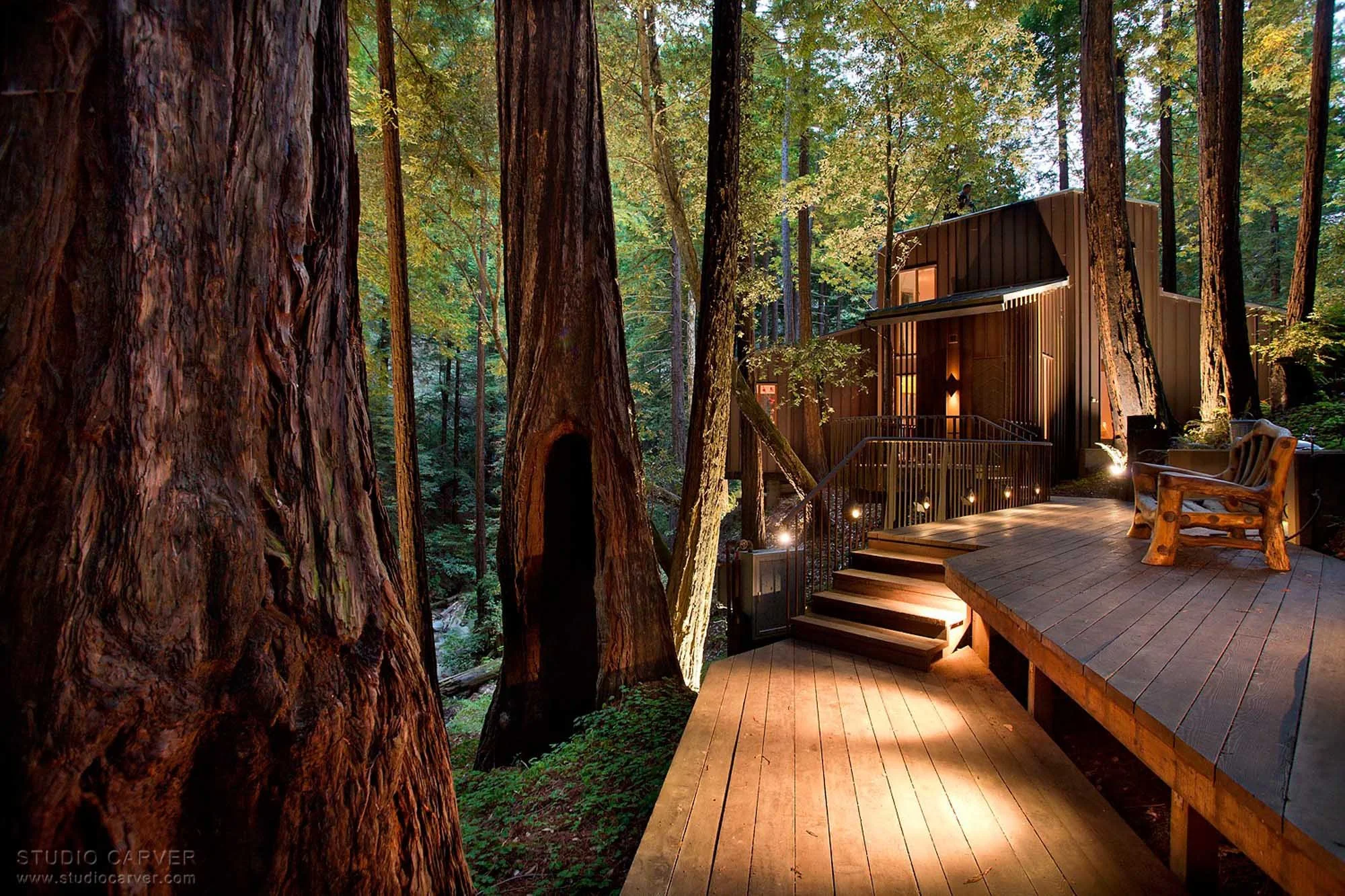 Immerse in the allure of Creek View, a residential design in Big Sur, CA. Discover our innovative Carmel architecture, seamlessly merging nature and modernity. Redefining contemporary living.