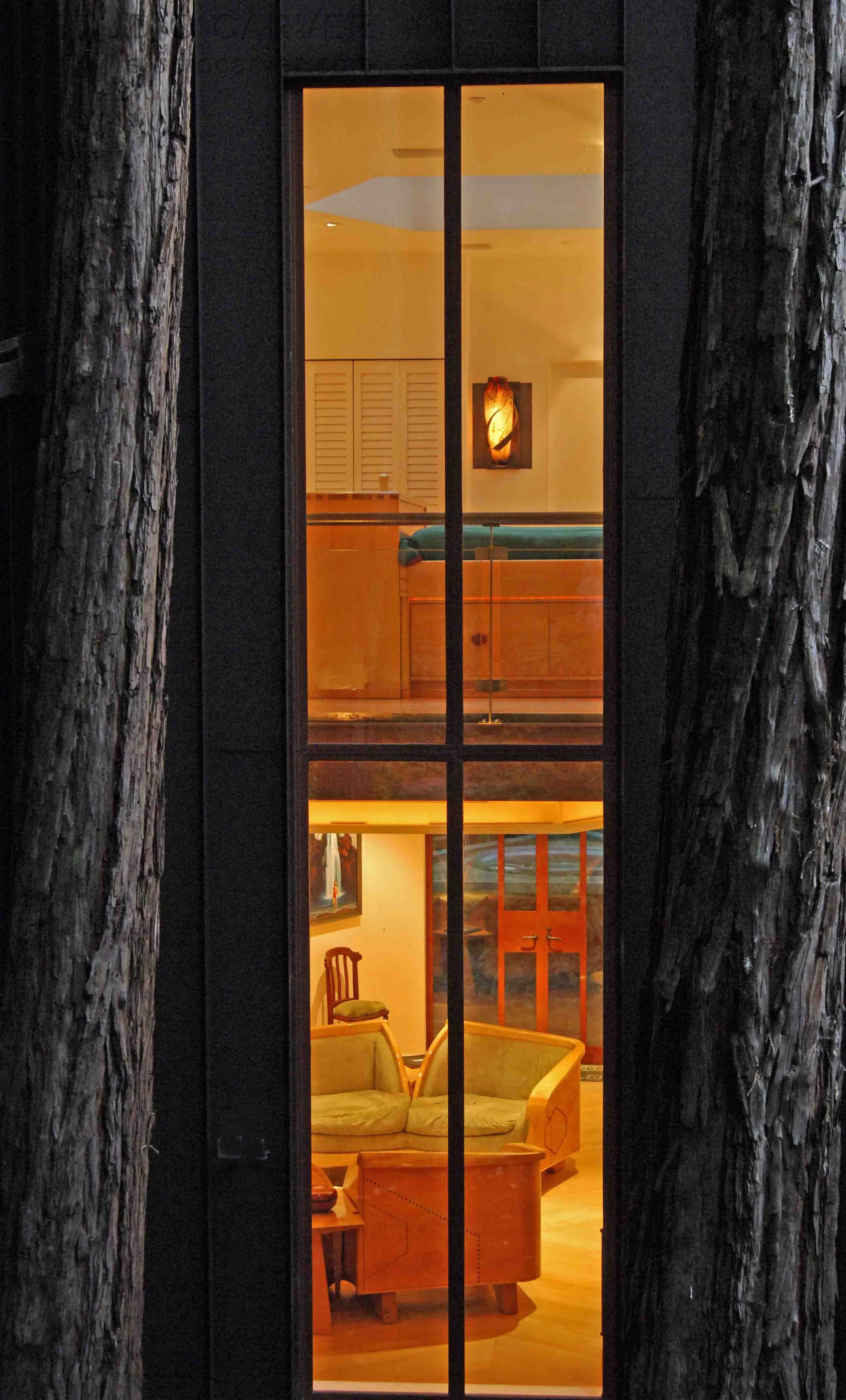 Immerse in the allure of Creek View, a residential design in Big Sur, CA. Discover Studio Carver's innovative architecture, seamlessly merging nature and modernity and redefining contemporary living.