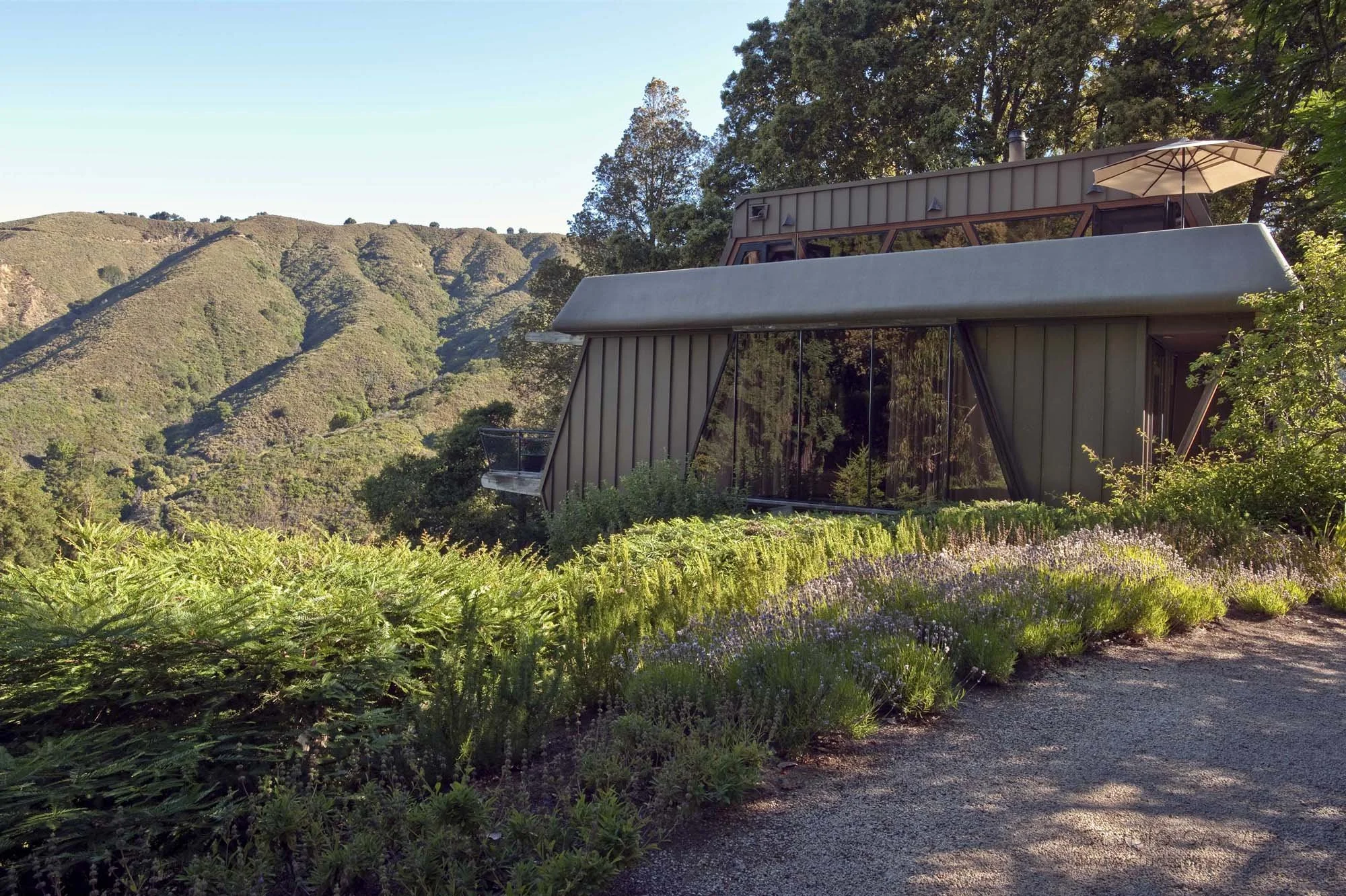 Advanced-Retreat-Carmel-Residential-Studio-Carver-1.jpg