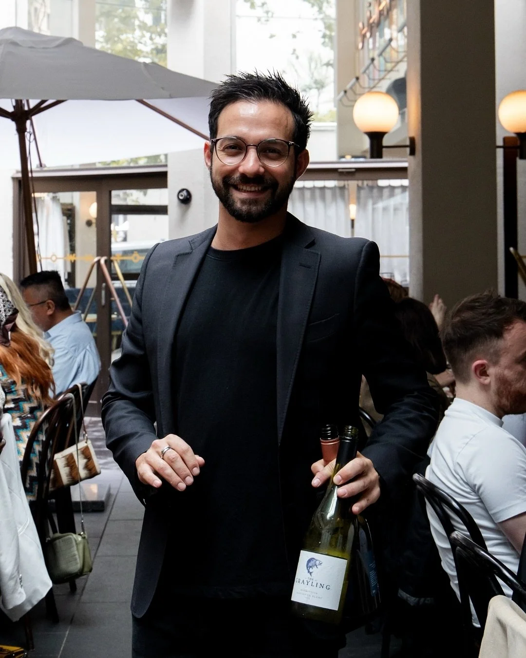 Our award winning sommelier Sam introduces a Sicilian favourite: Etna Bianco, paired with our creamy Agnolotti.
Slide to hear why it&rsquo;s his favourite combo🍷🍝 #Matteo #Downtown