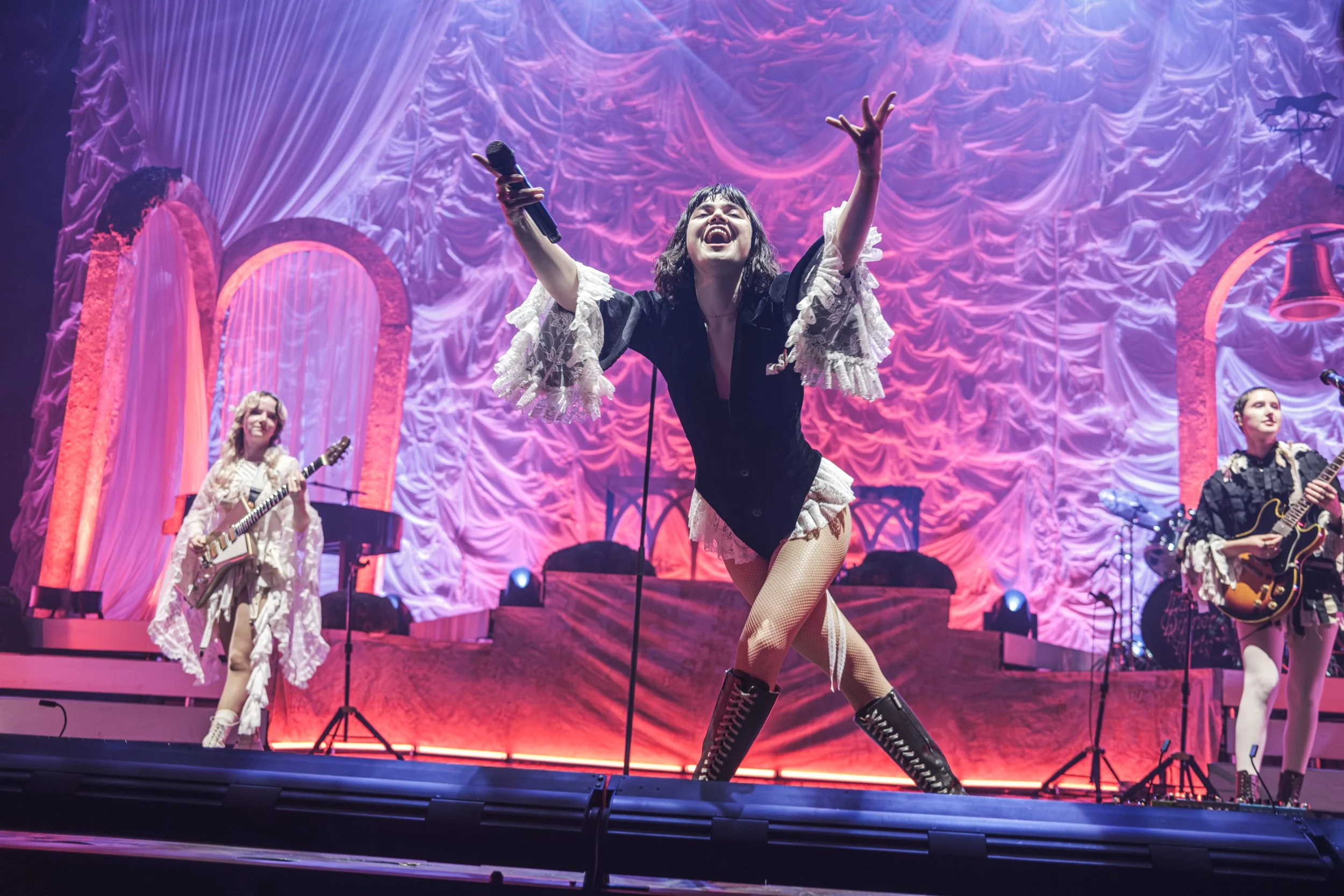 The Last Dinner Party - @nick.davarias - O2 Academy Brixton-2.jpg