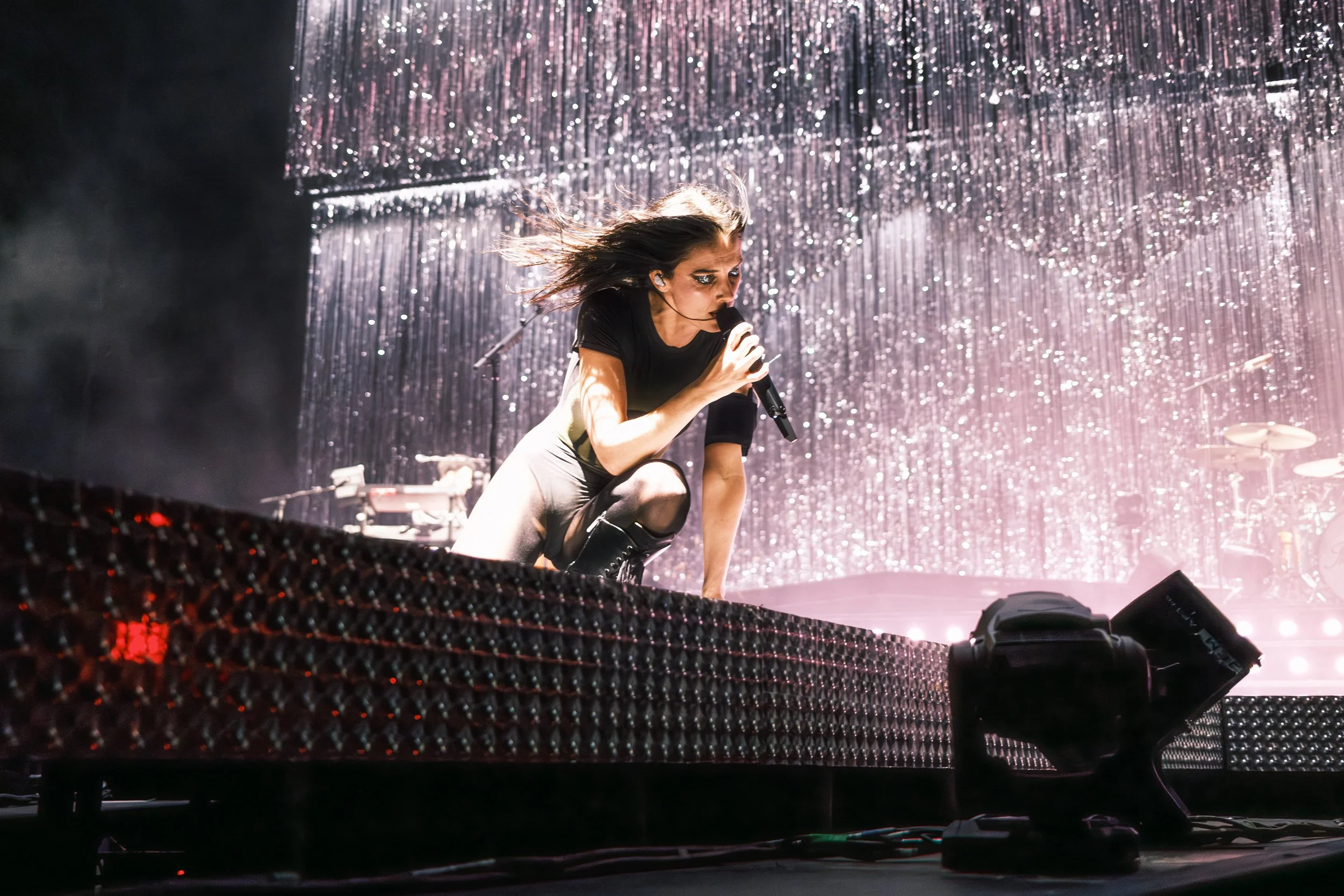 Wolf Alice - @nick.davarias - O2 Arena-18.jpg