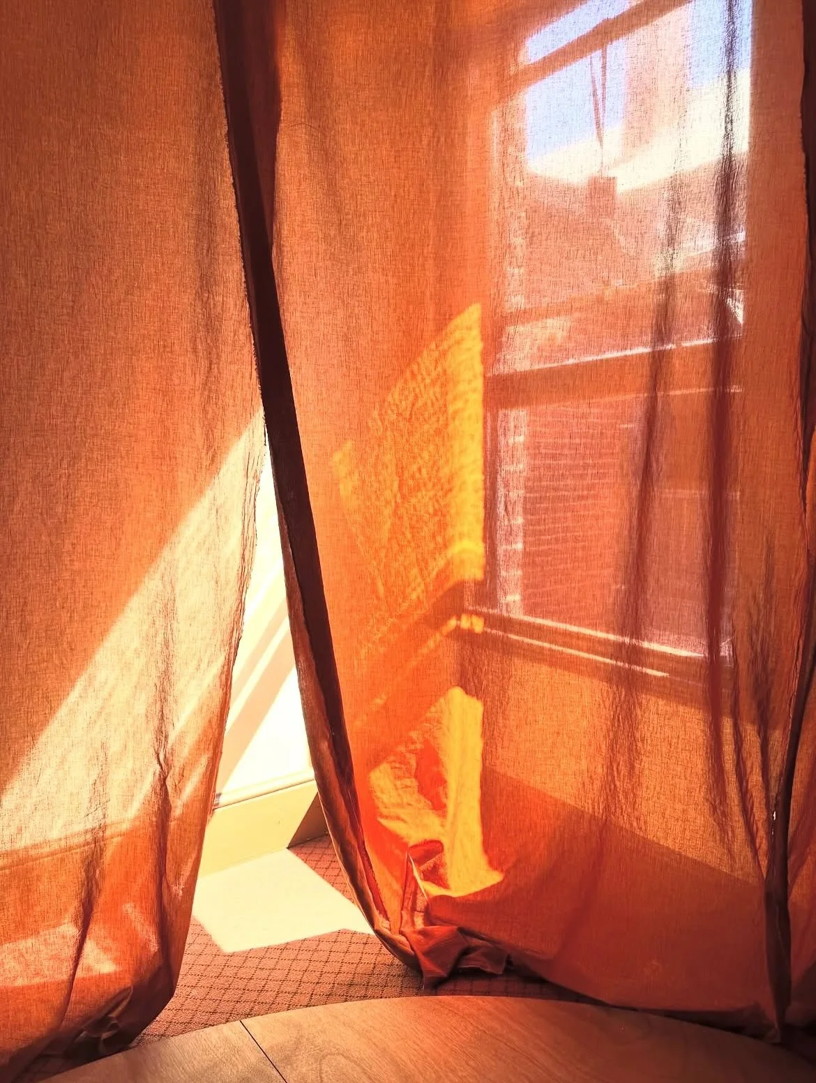 A sneak peek at our upcoming work for the @fremantlebiennale 

Presented and designed by @brunsdon.studio, the installation curates the works of ceramic artist Emma Lindegaard @emmalindegaardstudio, textile artist Helen Coleman @helencolemanart, furn