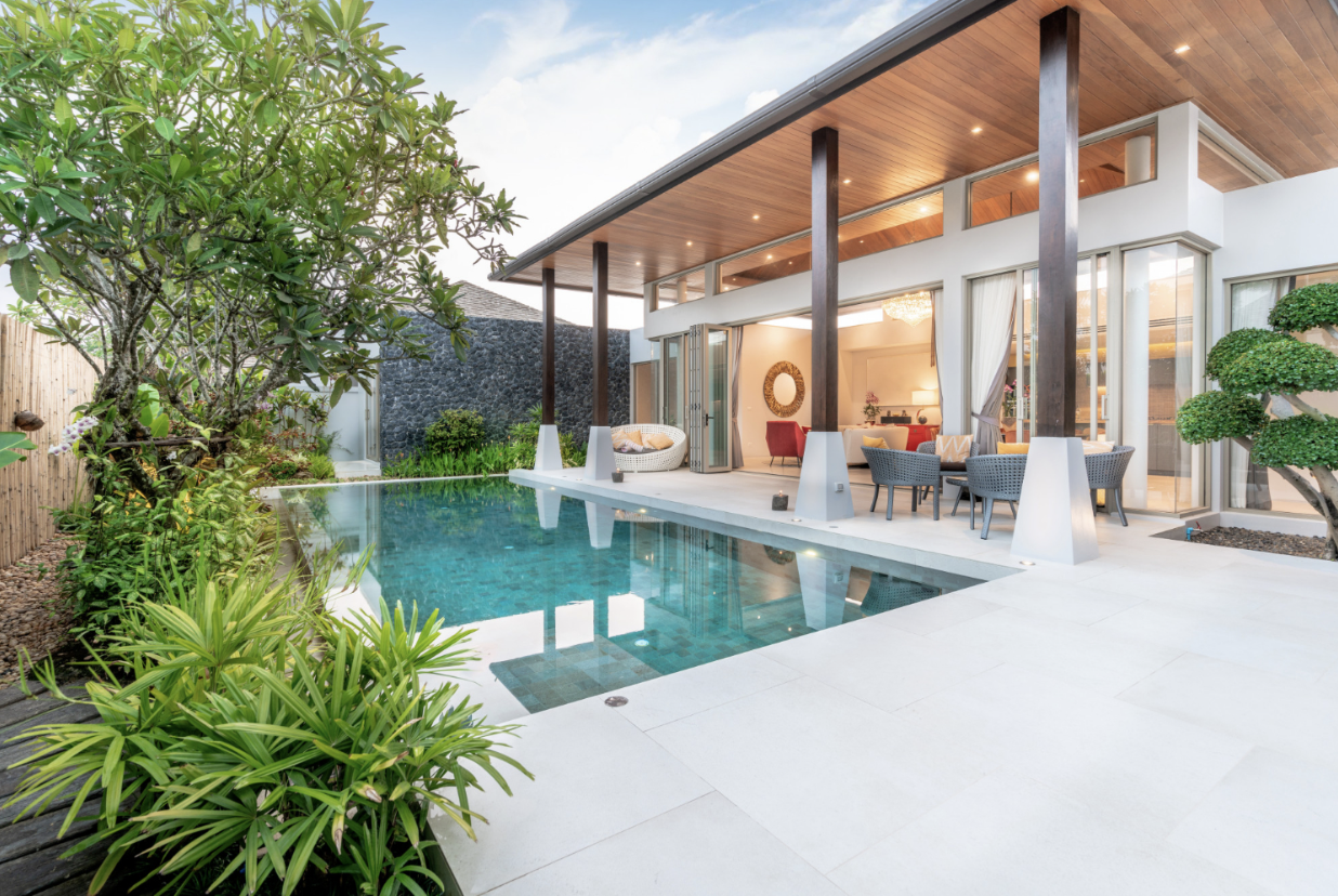 Personalizing Your Custom Pool Design