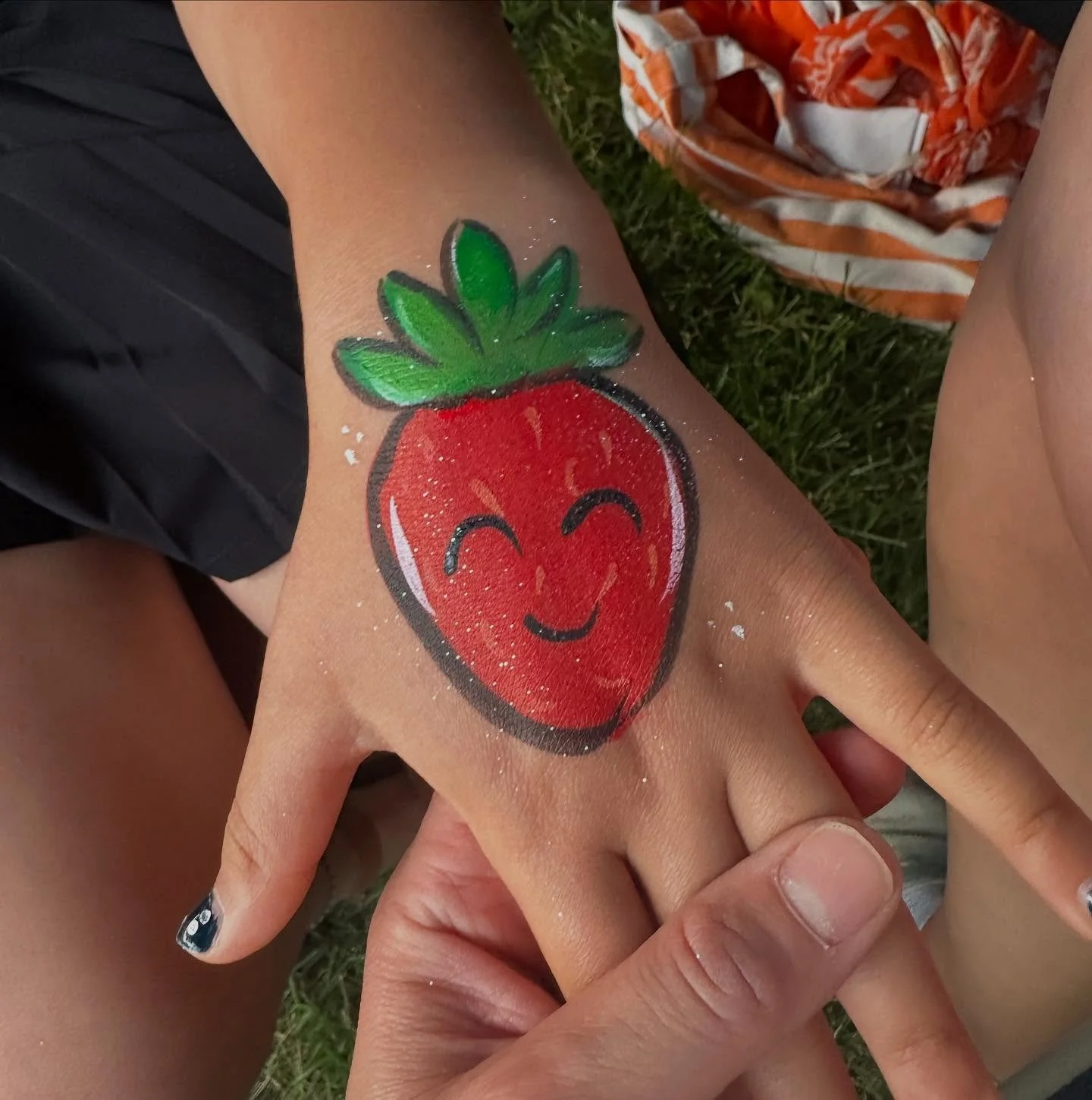 So much fun face &amp; hand painting at the First Presbyterian Church Moorestown&rsquo;s annual Strawberry Festival! 🍓🍓🍓 

#facepaint #facepainting #facepainter #southnjfacepainter #partyentertainer #southnjentertainer #bestofgloucestercounty