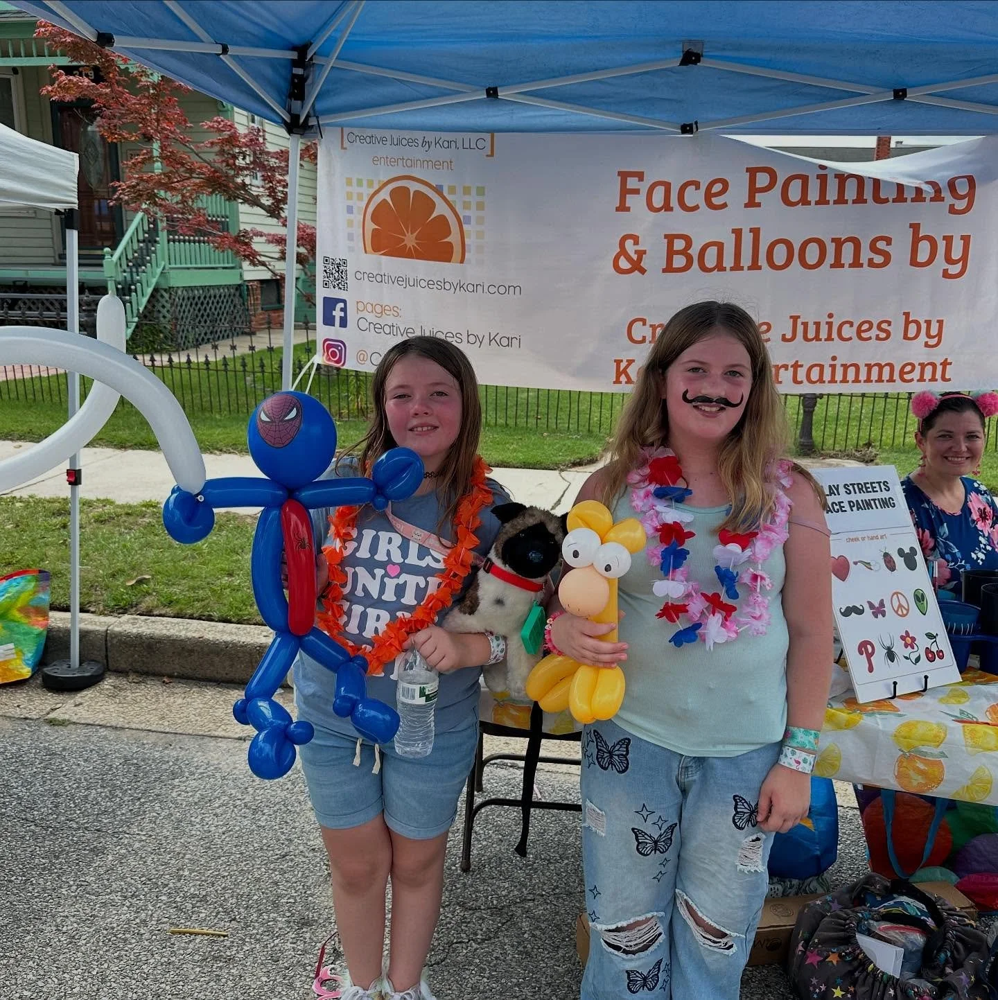 A very hot &amp; fun Millville Play Streets! Face Painting with Naomi and balloons by me! 

#facepaint #facepainting #facepainter #southnjfacepainter 
#balloons #balloontwisting #entertainment #partyentertainer #southnjentertainer #bestofgloucesterco