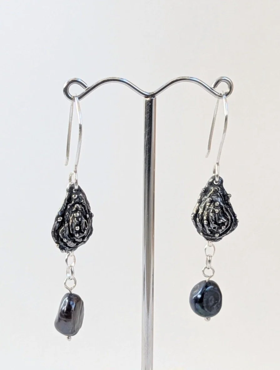 Oyster & Black Pearl Earrings