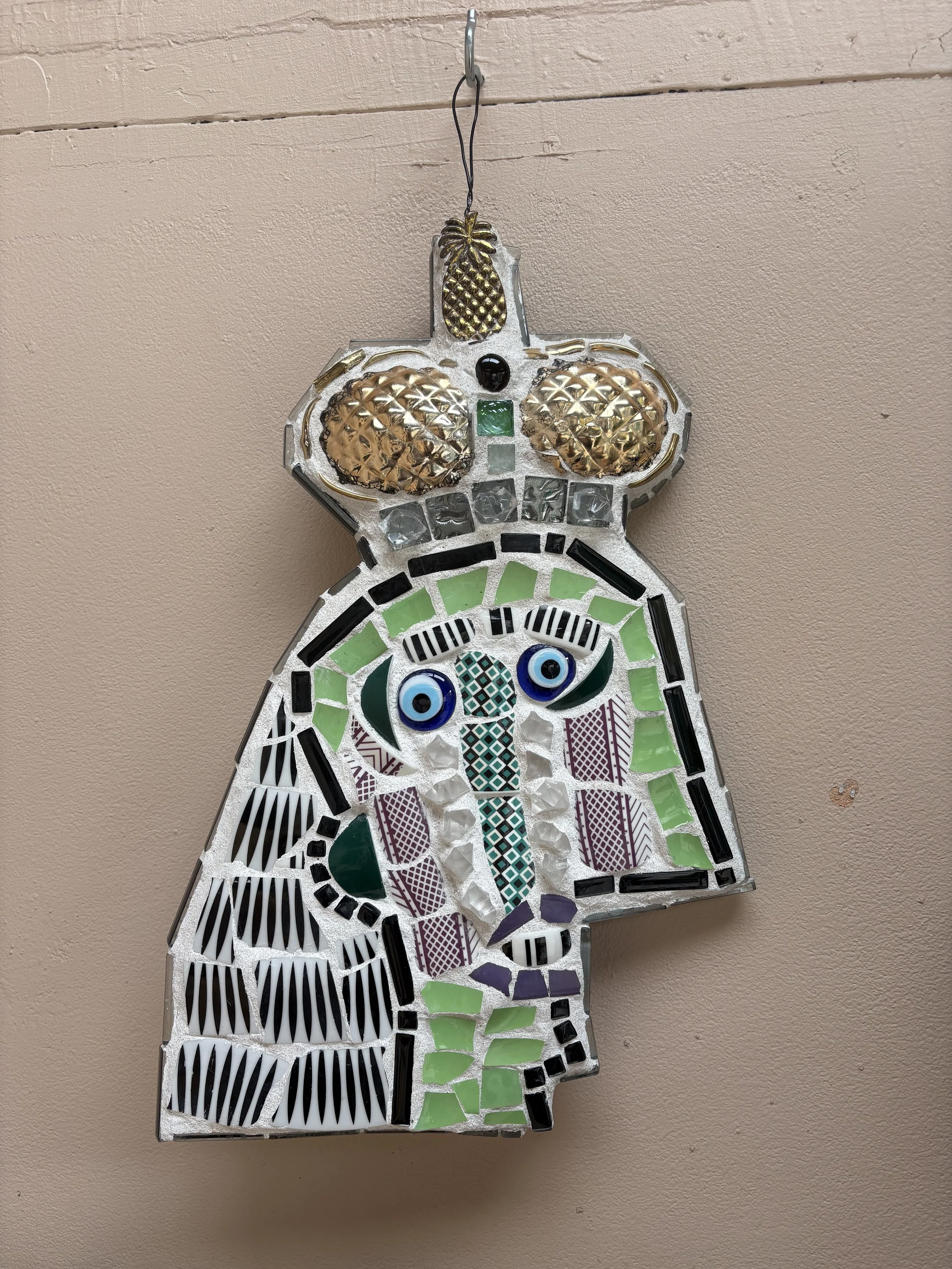 Weeping Quean - They Stole my Pearl Tiara... Call Don Juan!