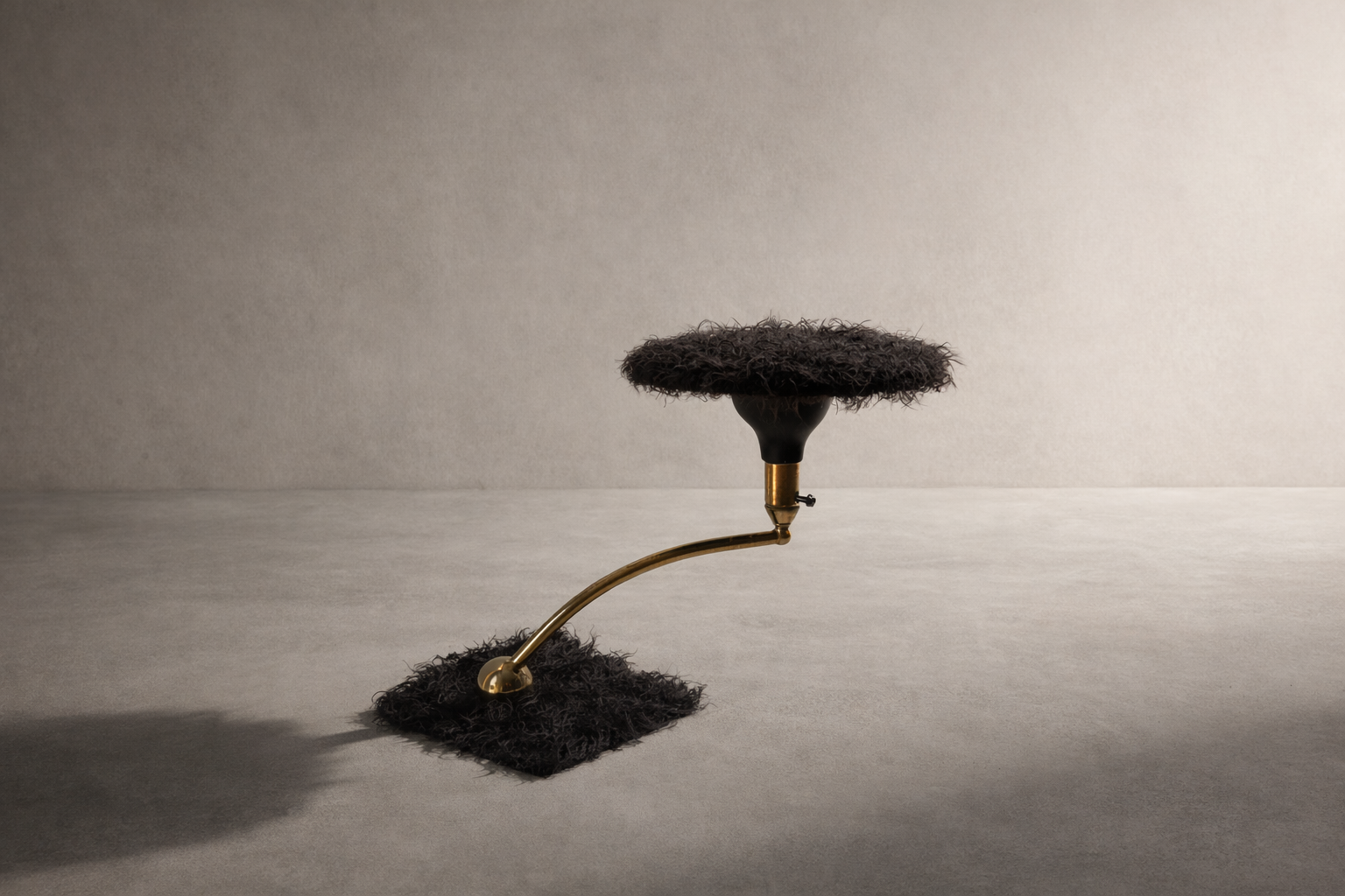 Dark Roast Wheeler Saucer Lamp