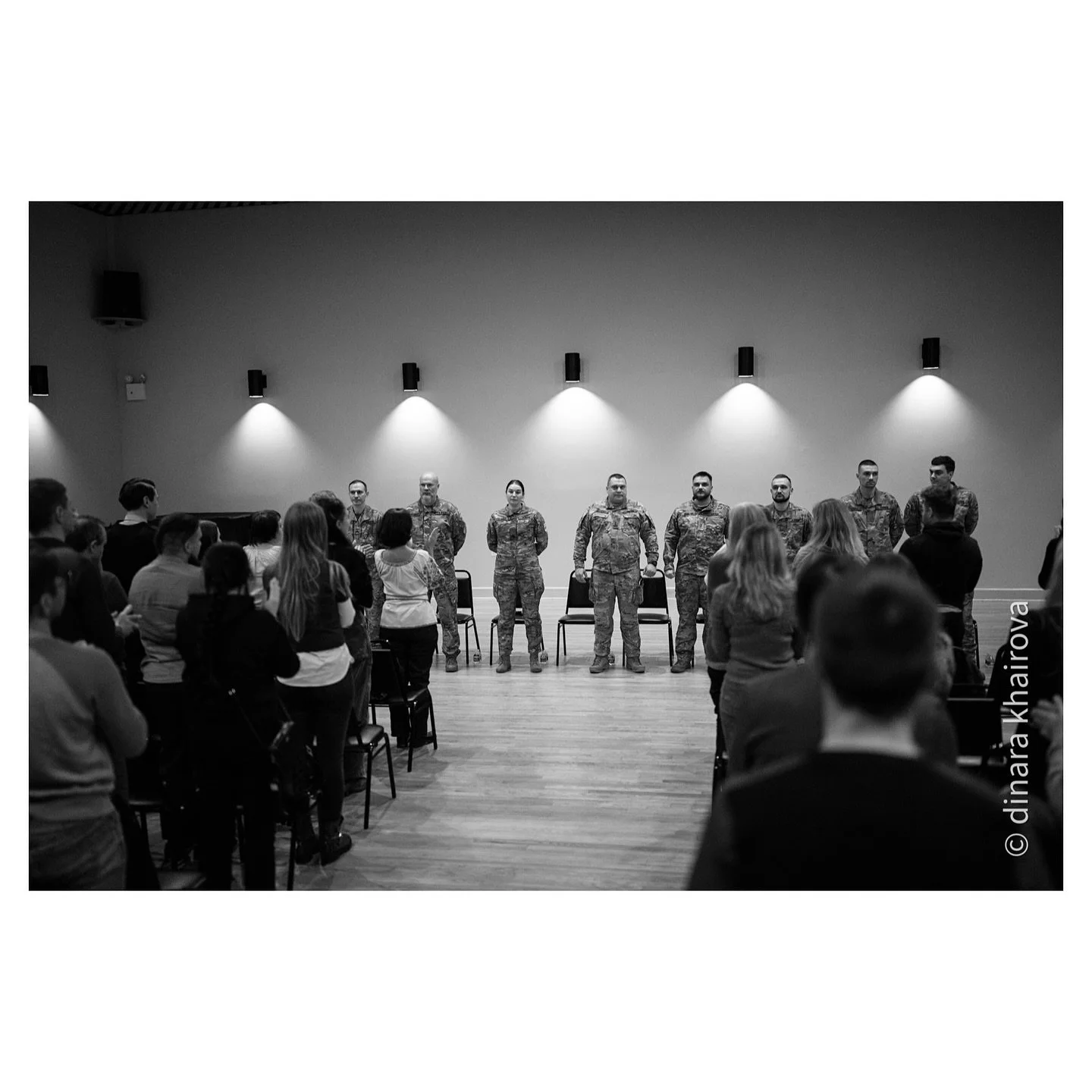 Ukrainian defenders Azov met with the diaspora in New York.