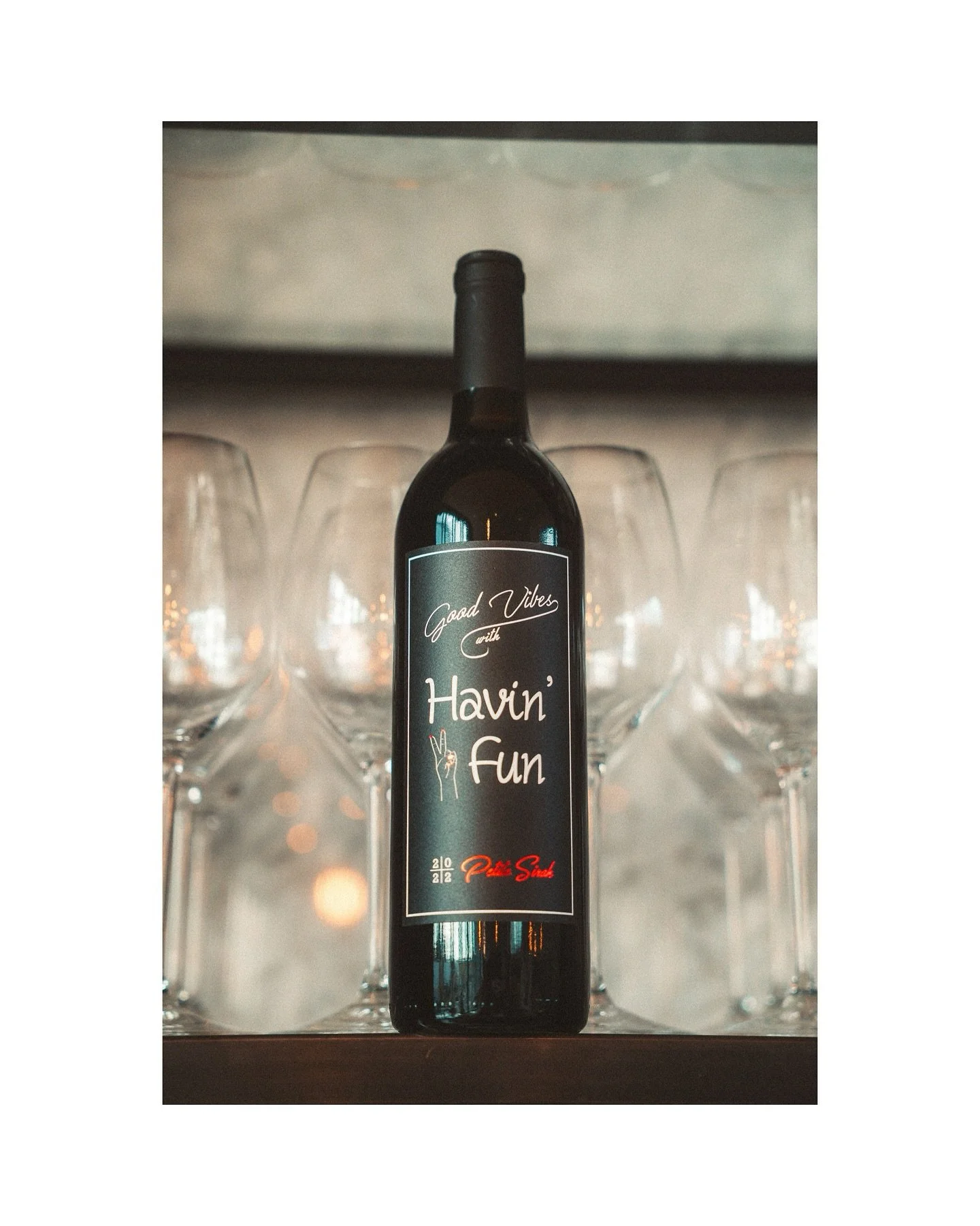 Every sip tells a story π·β¨
From the bold Petite Sirah to the smooth Cabernet Sauvignon and crisp Chardonnay — wines from Havin’ Fun Vineyards are crafted to elevate every moment.
Here’s to good company, great taste, and celebratin