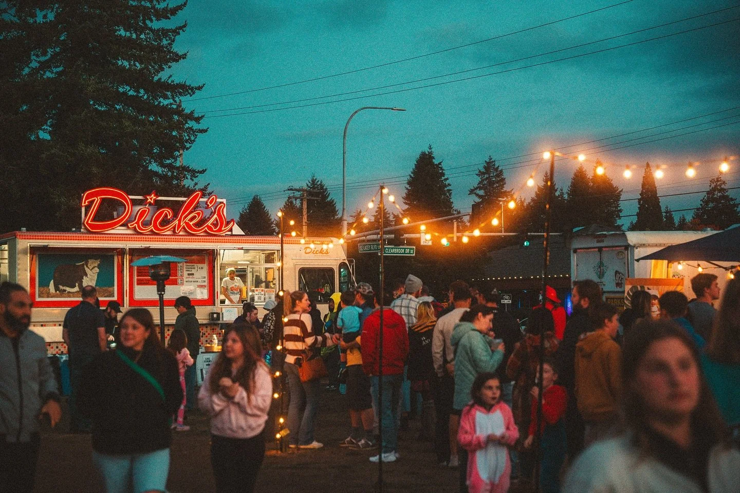 Nights like this remind us: this is bigger than business. It’s about people, passion, and purpose π€π½
πΈ @s2kyle_