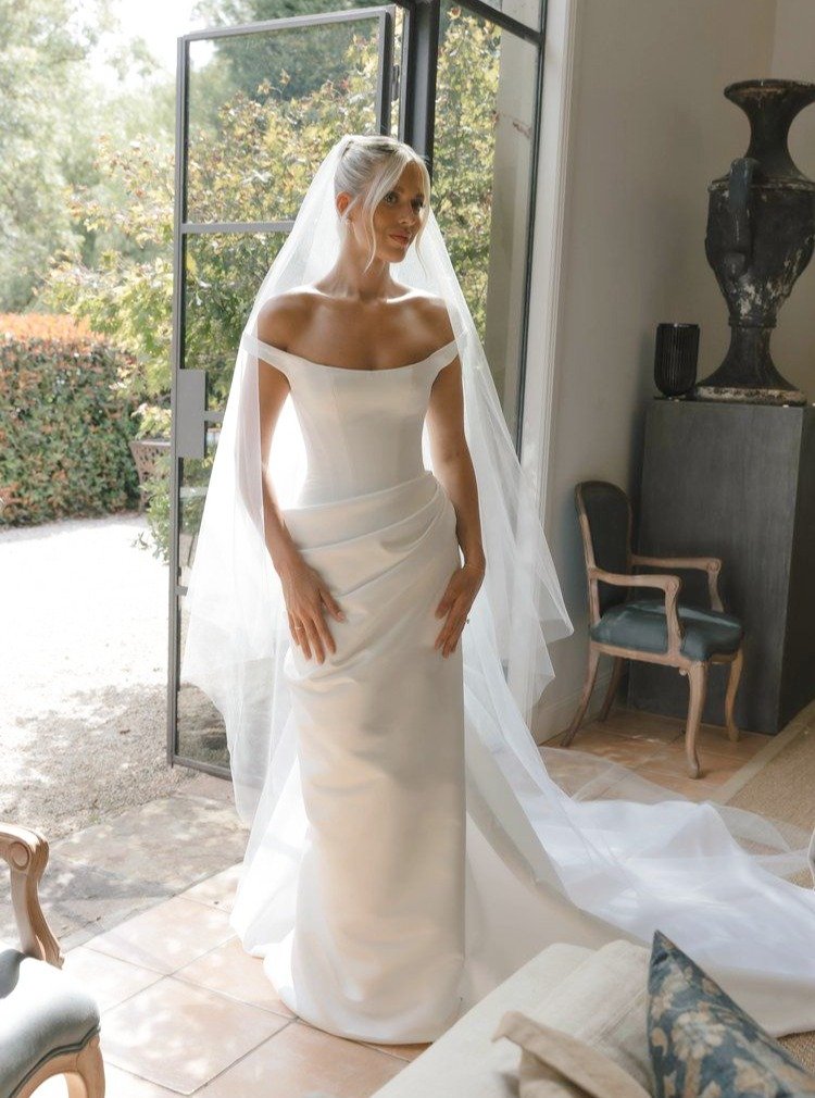 Georgia | the bride who still takes our breath away.

We&rsquo;ve been revisiting their gallery and finding so many beautiful, candid moments we haven&rsquo;t shared yet&hellip; and trust us, there are plenty from Georgia &amp; Max&rsquo;s day.

Capt