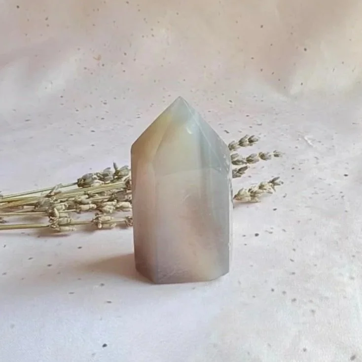Exact Agate Geode Tower measuring approximately 7cm tall