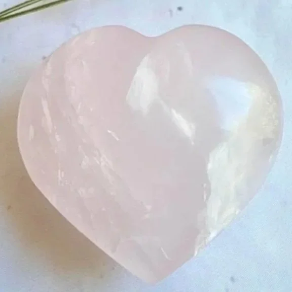 Rose Quartz | Crystal Heart