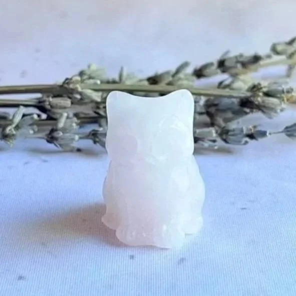 Rose Quartz | Sitting Cat Carving