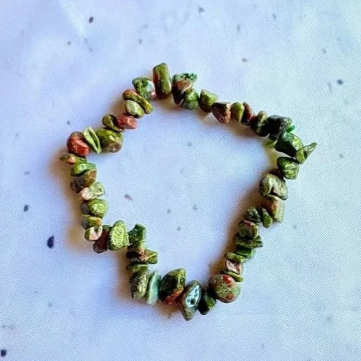 Natural Unakite chip bracelet on a stretch cord