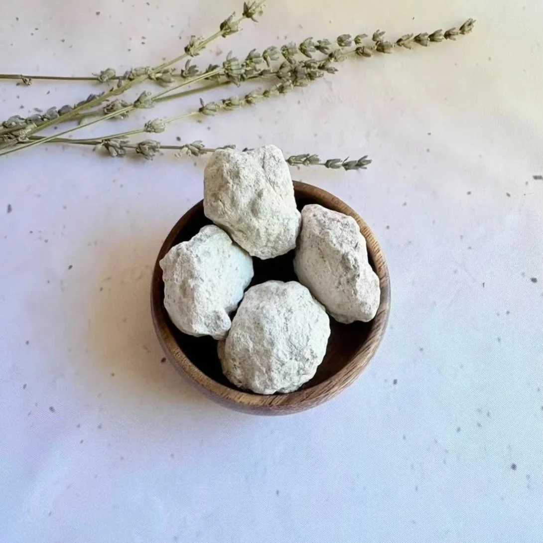 Small Amethyst geodes weighing approximately 30-40 grams