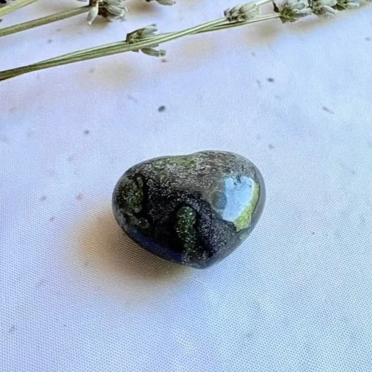 Polished Dragon's Blood Jasper crystal puff heart
